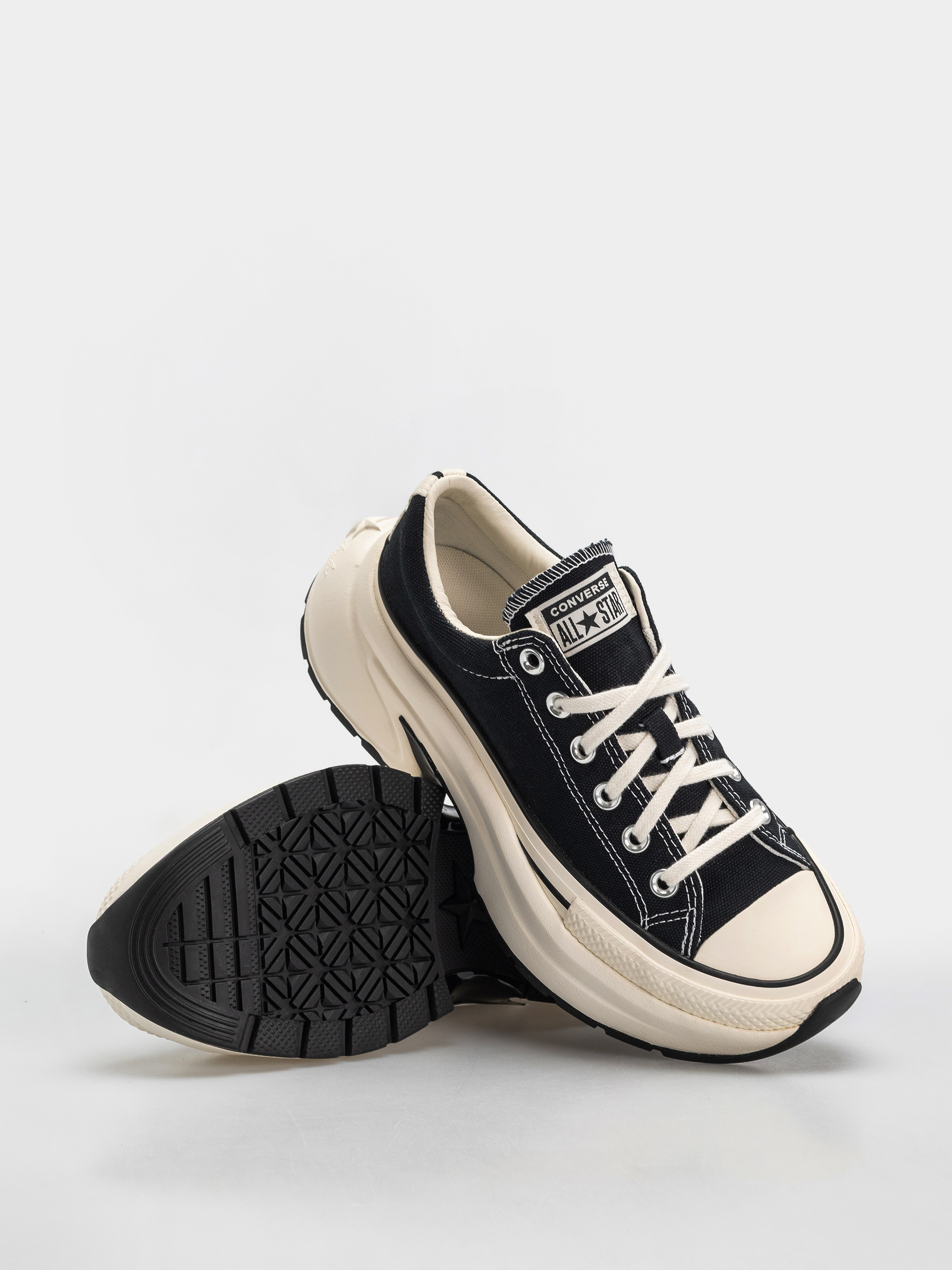 Обувки Converse Run Star Crush Ox Wmn (black/egret/black)