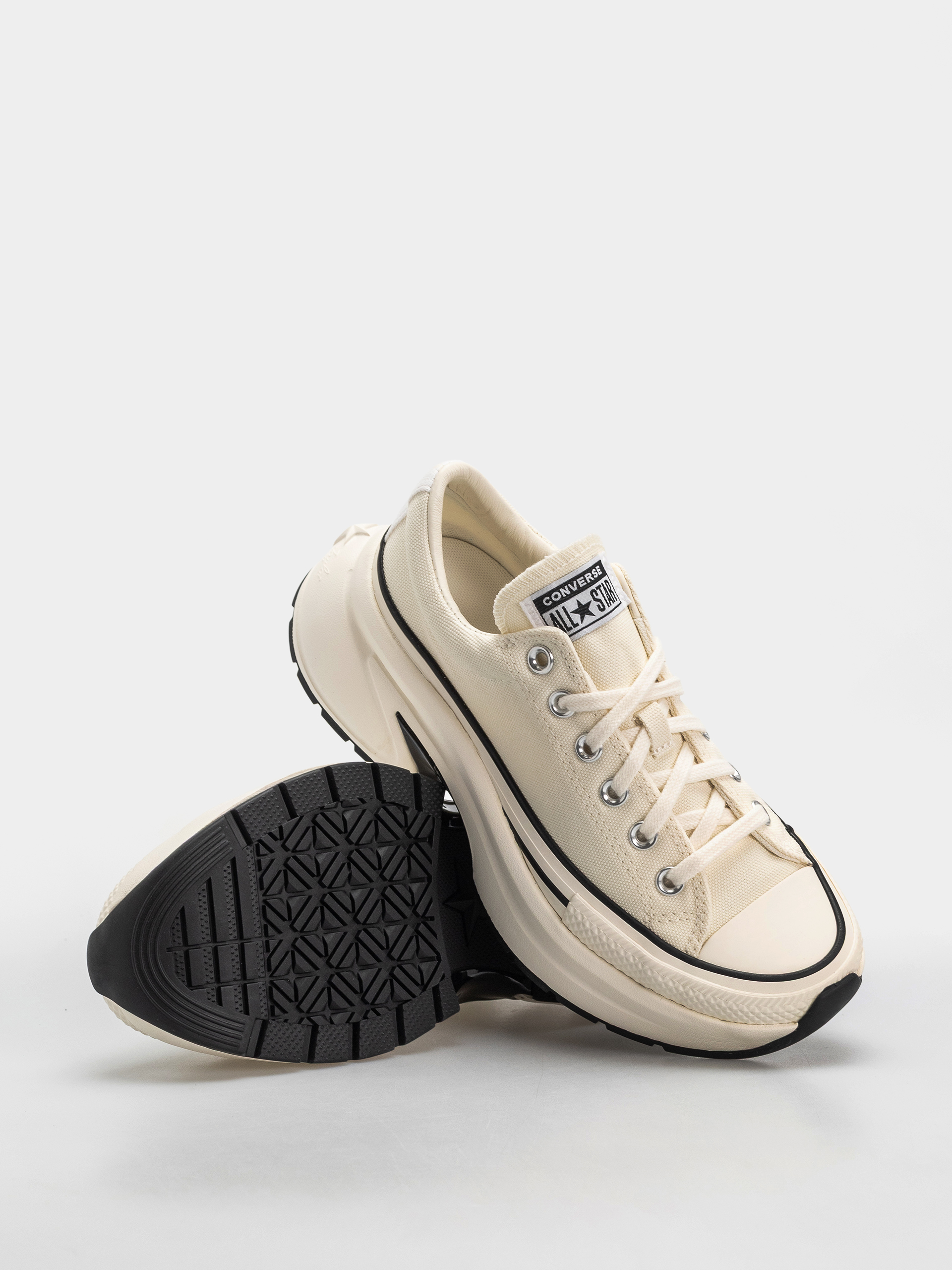 Обувки Converse Run Star Crush Ox Wmn (egret/egret/black)