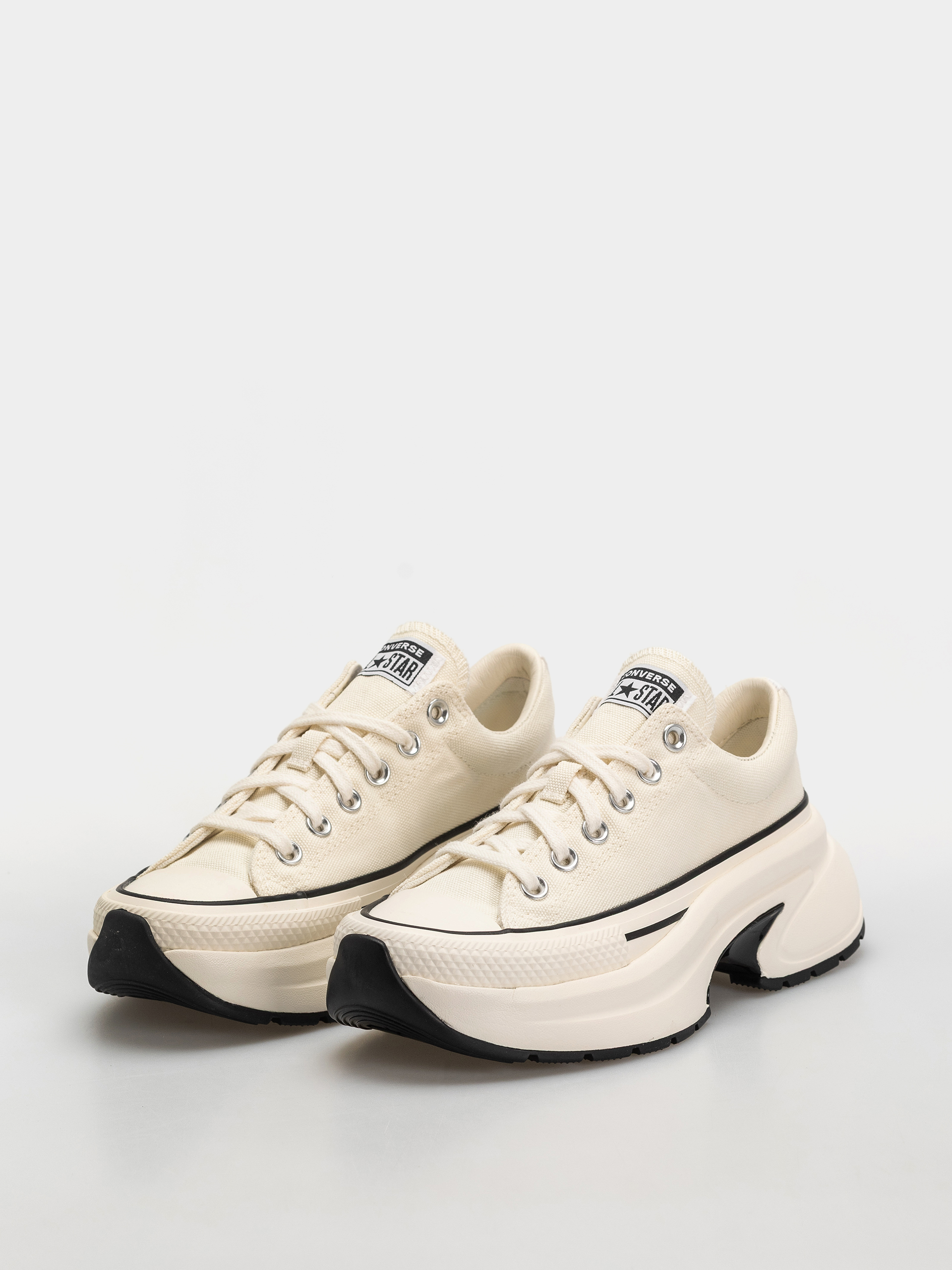 Обувки Converse Run Star Crush Ox Wmn (egret/egret/black)