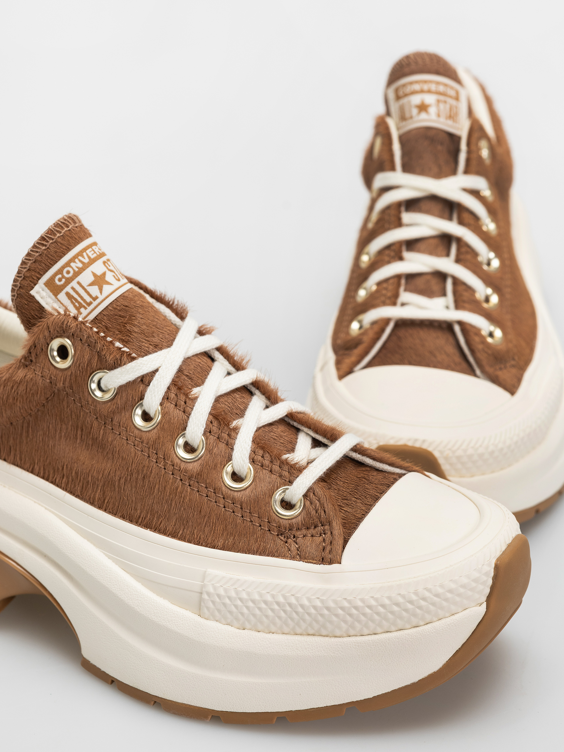 Обувки Converse Run Star Crush Ox Wmn (incensed/egret/egret)