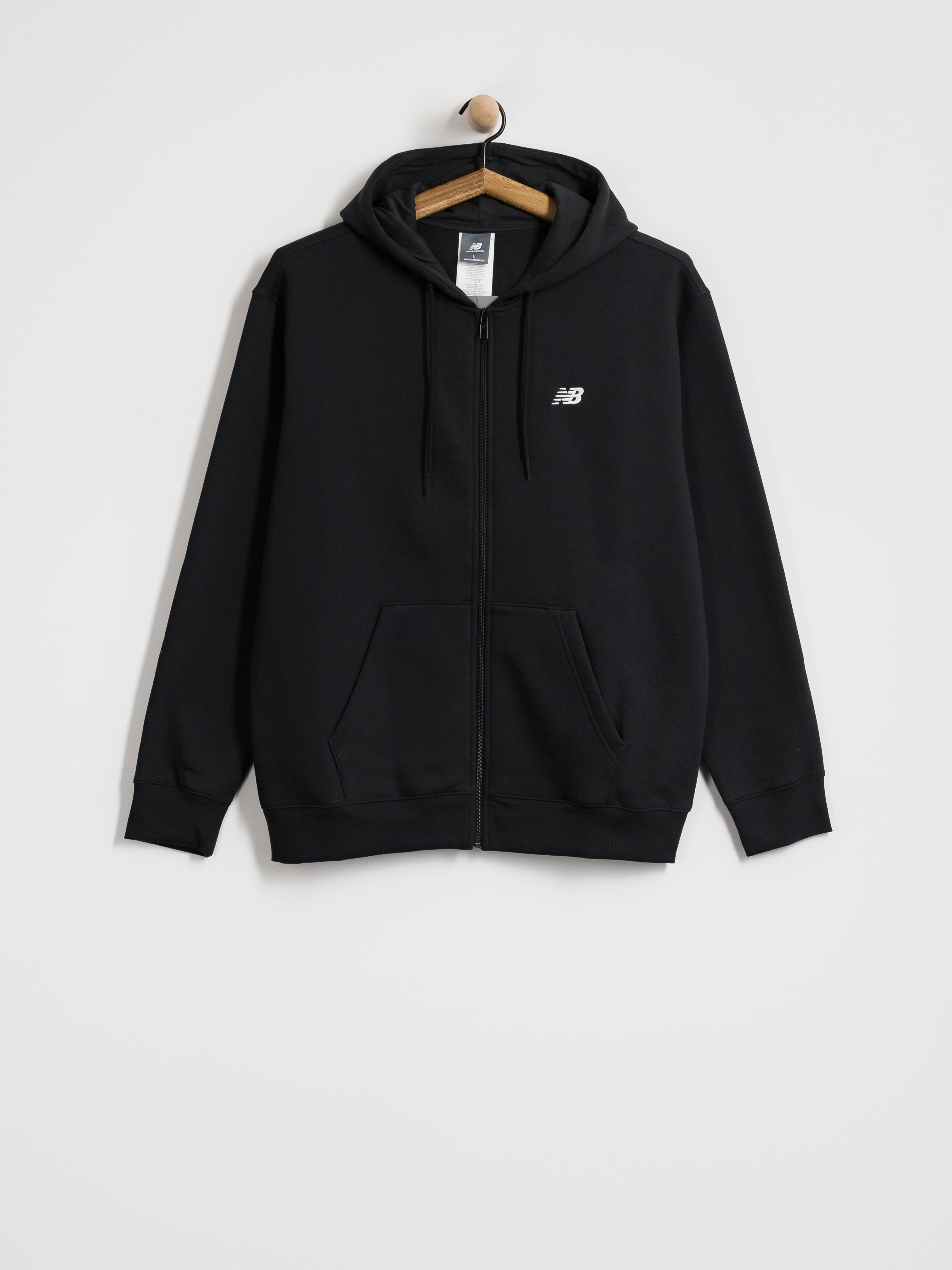 Суитшърт с качулка New Balance Sport Essentials Logo ZHD (black)