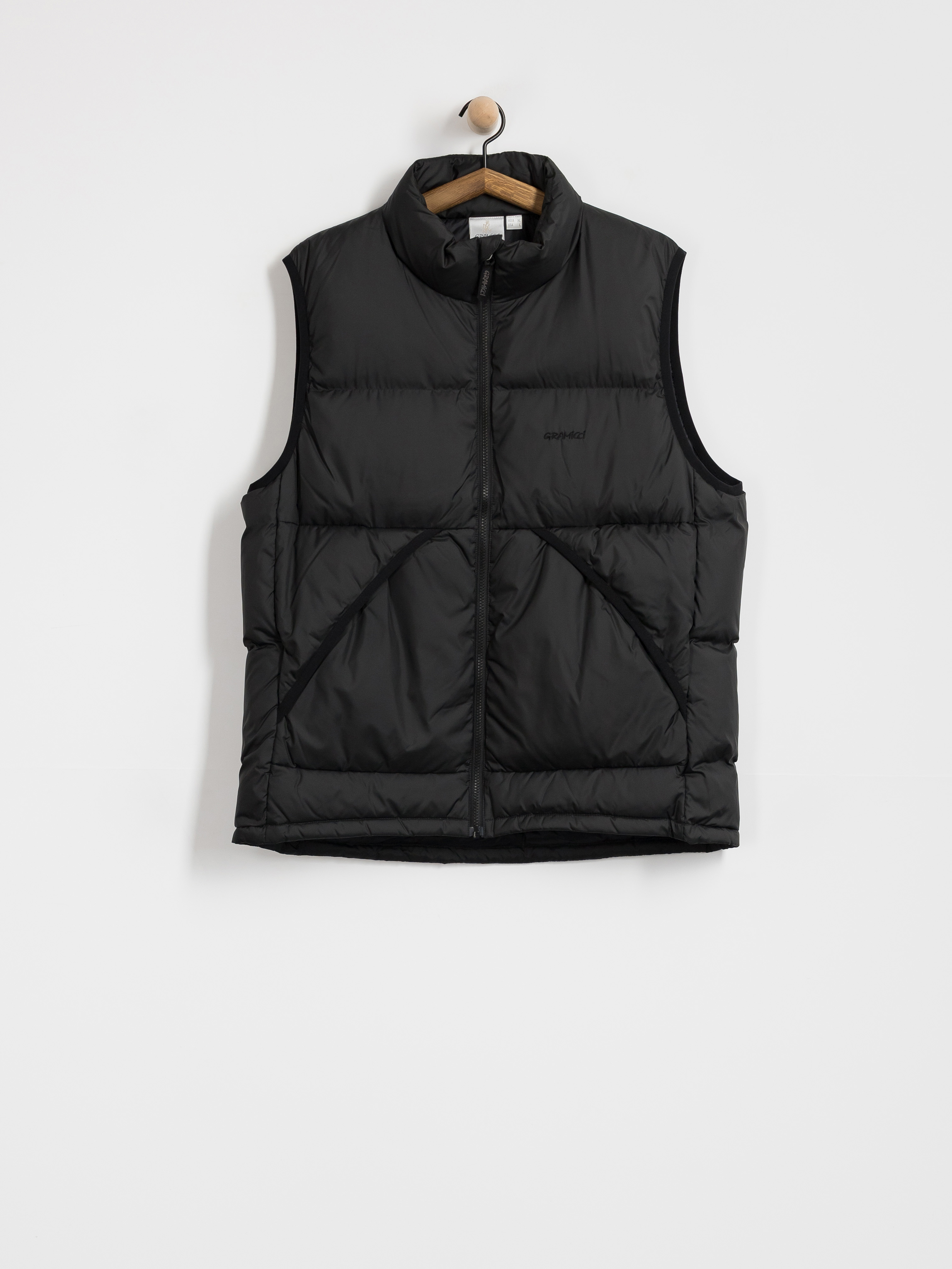 Елек Gramicci Coldfront Down (black)