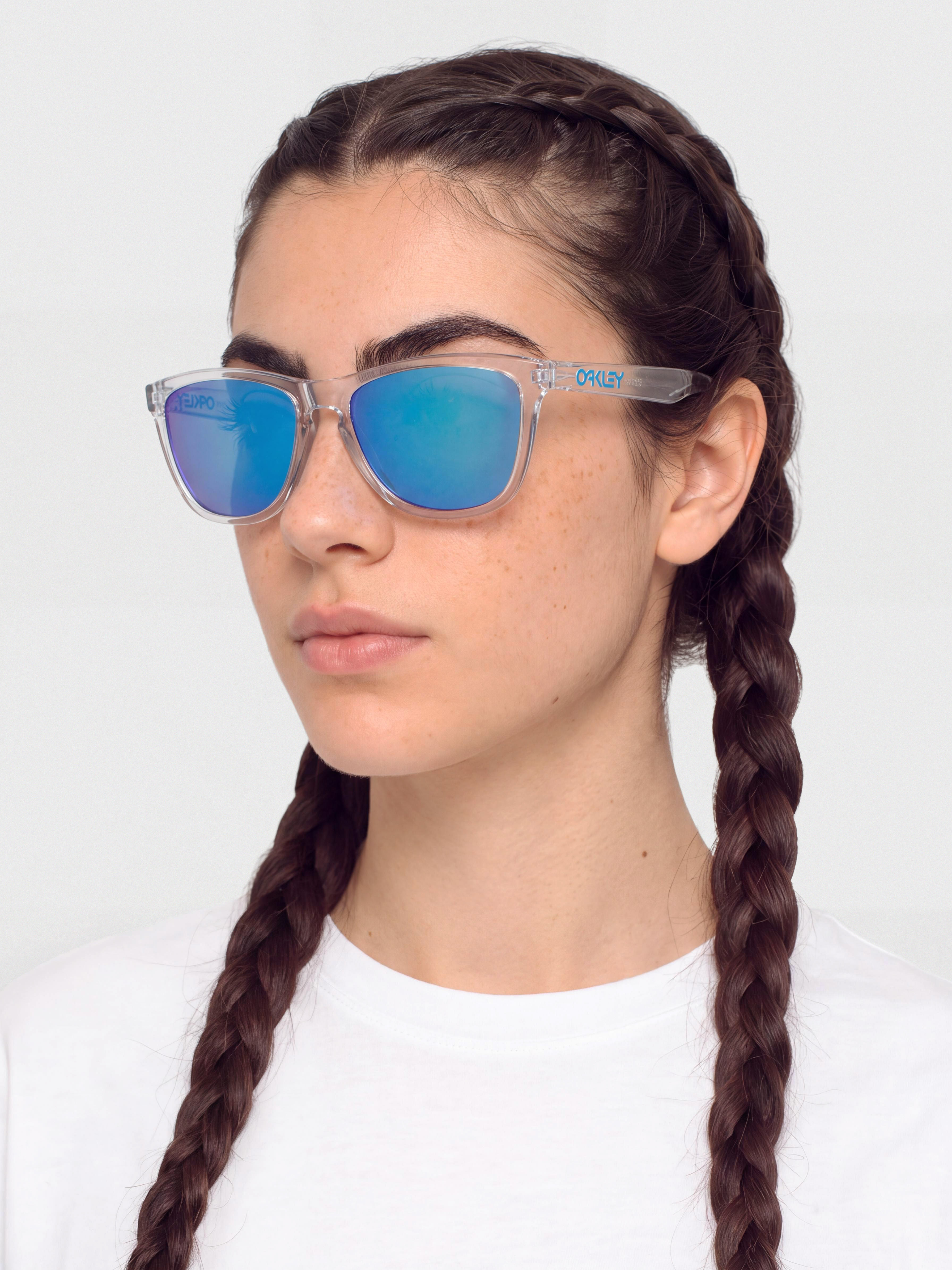Слънчеви очила Oakley Frogskins (crystal clear/prizm sapphire)