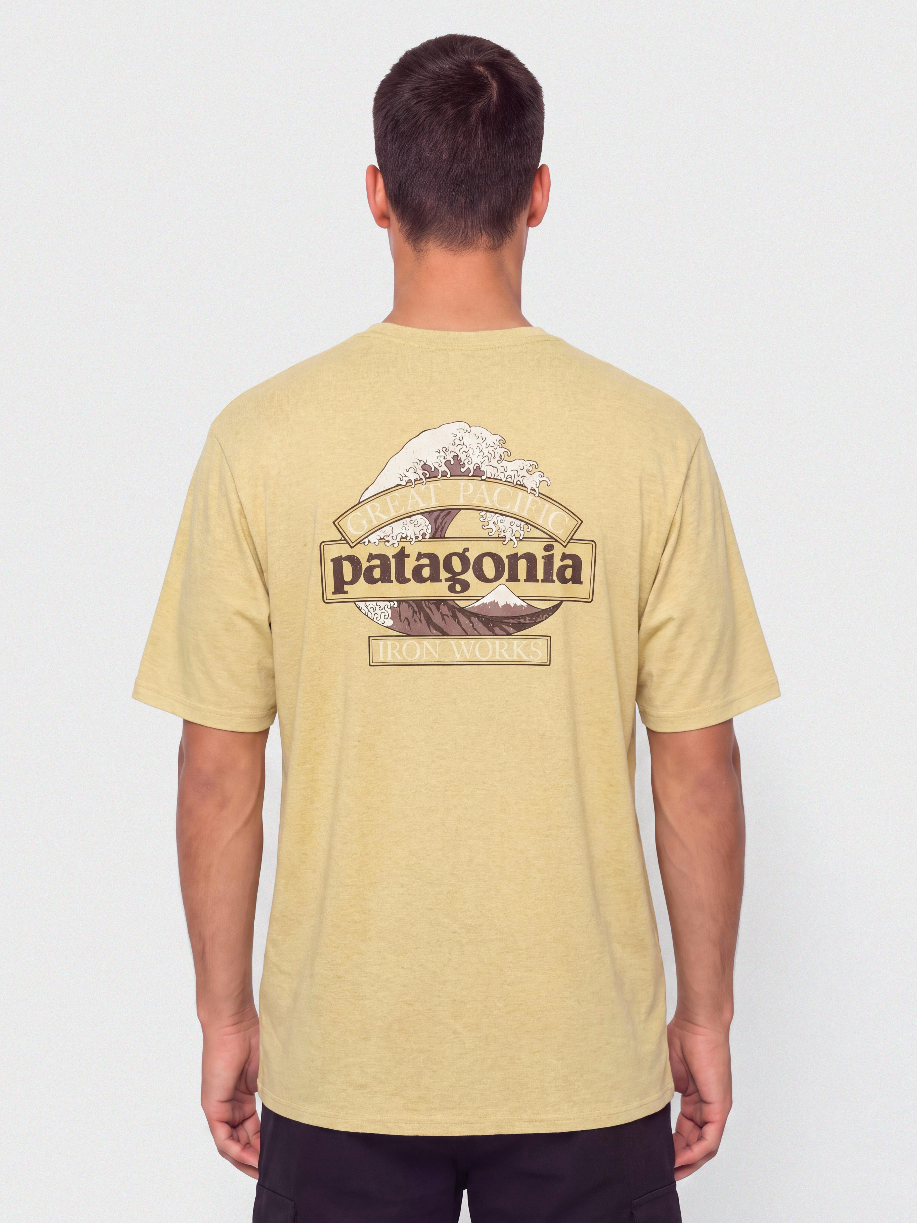 Тениска Patagonia Great Waves Responsibili (lynx tan)