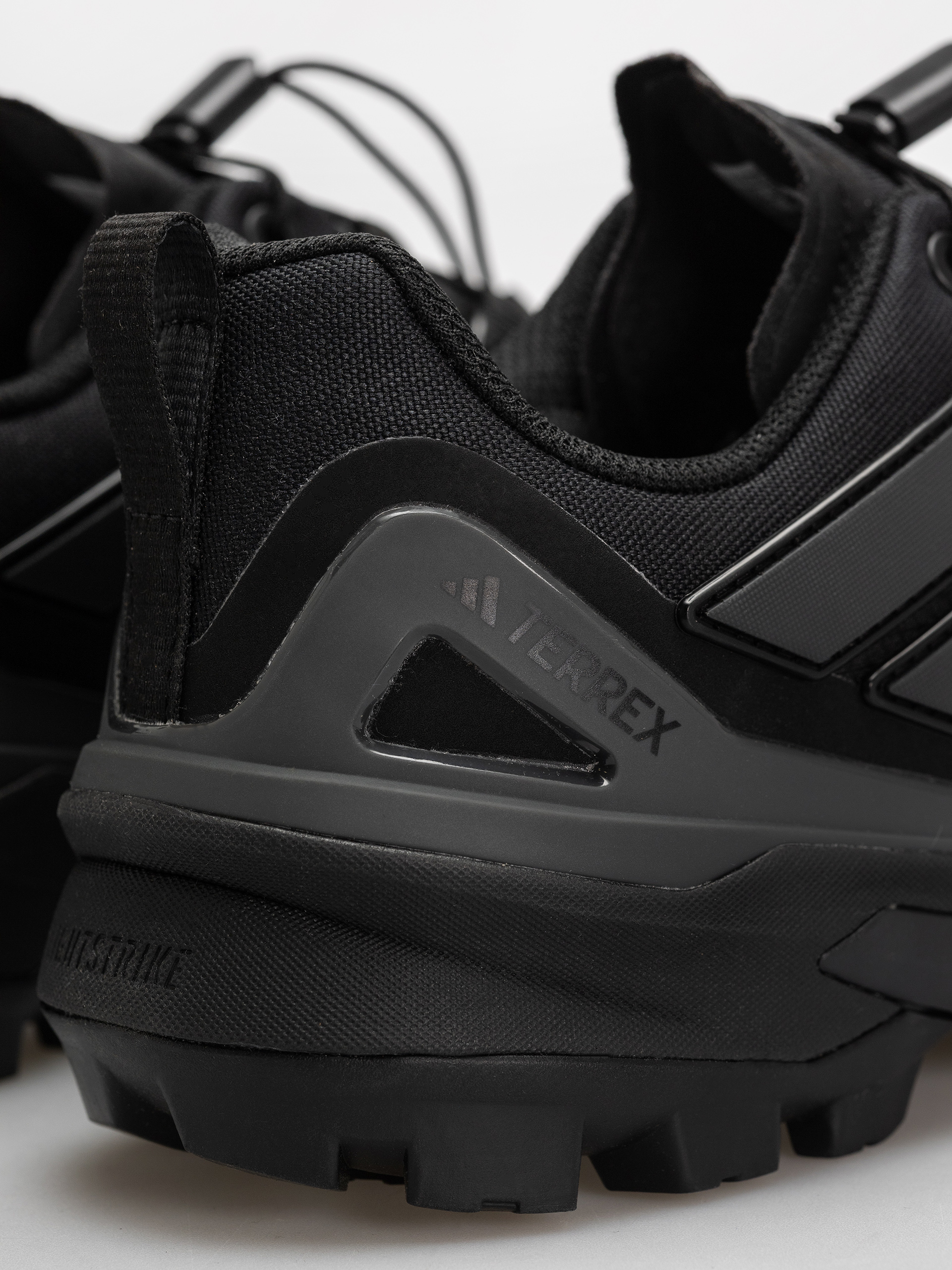 Обувки adidas Terrex Skychaser Gt (cblack/cblack/carbon)