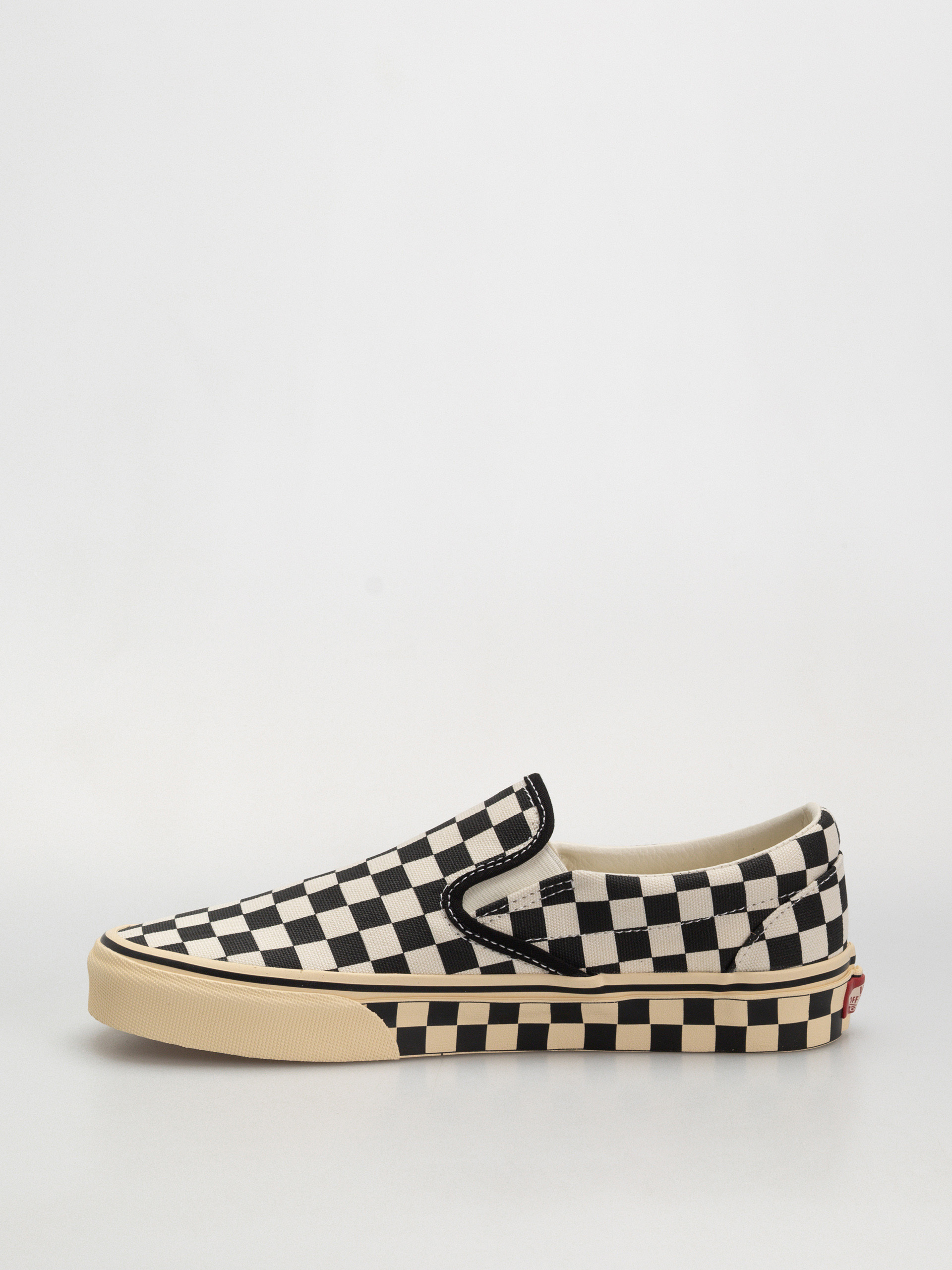 Обувки Vans Classic Slip On (black/marshmllw)