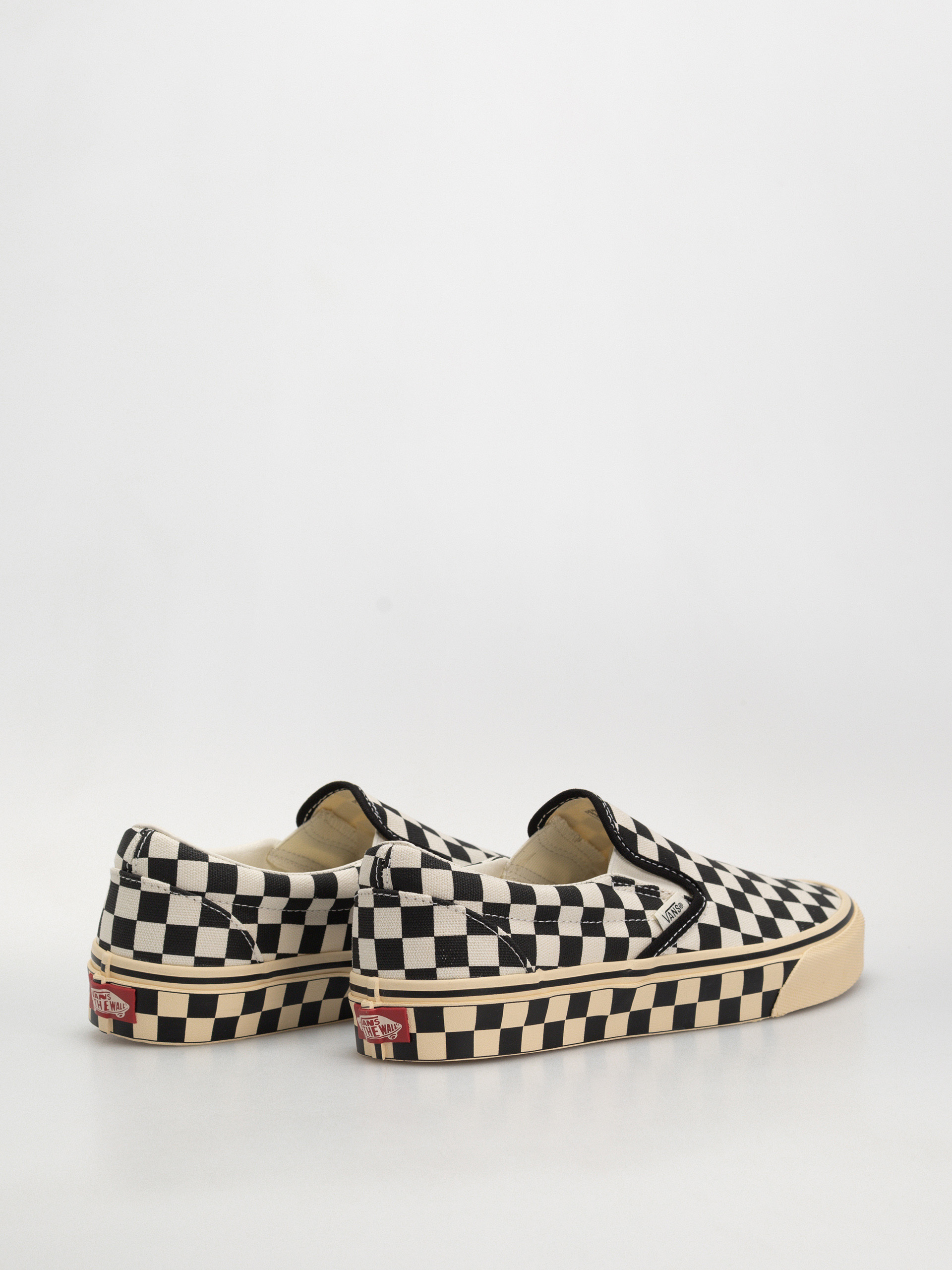 Обувки Vans Classic Slip On (black/marshmllw)
