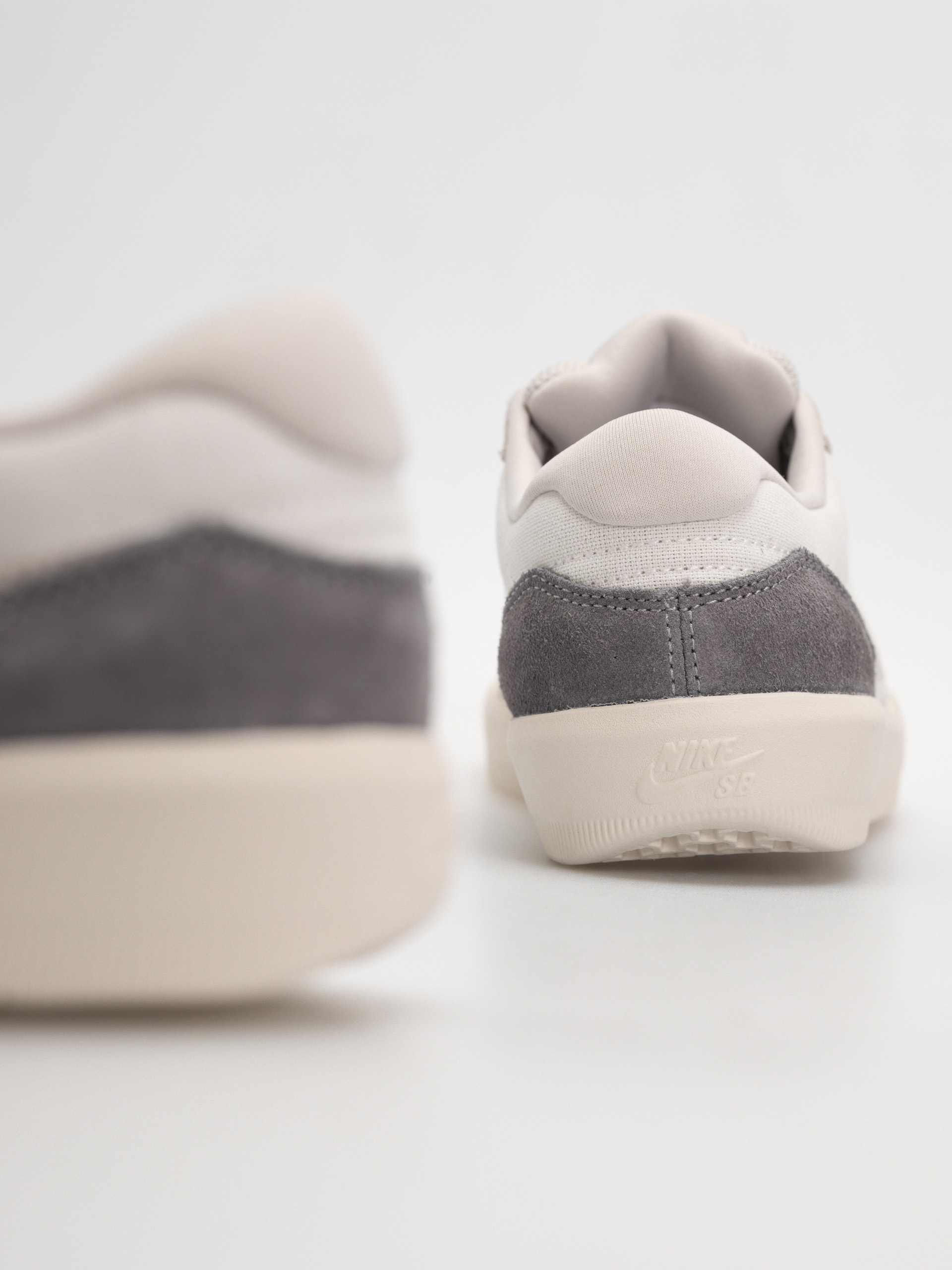 Обувки Nike SB Force 58 (phantom/lt orewood brn pencil point)