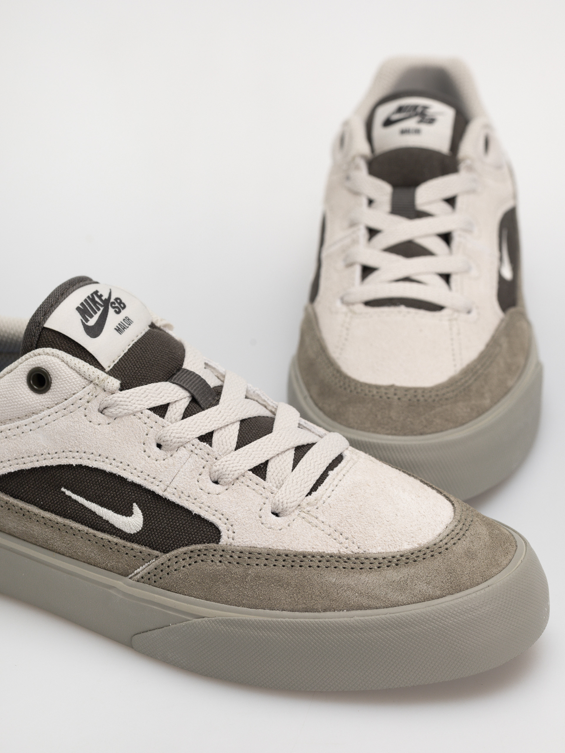 Обувки Nike SB Malor (light bone/light bone light army)