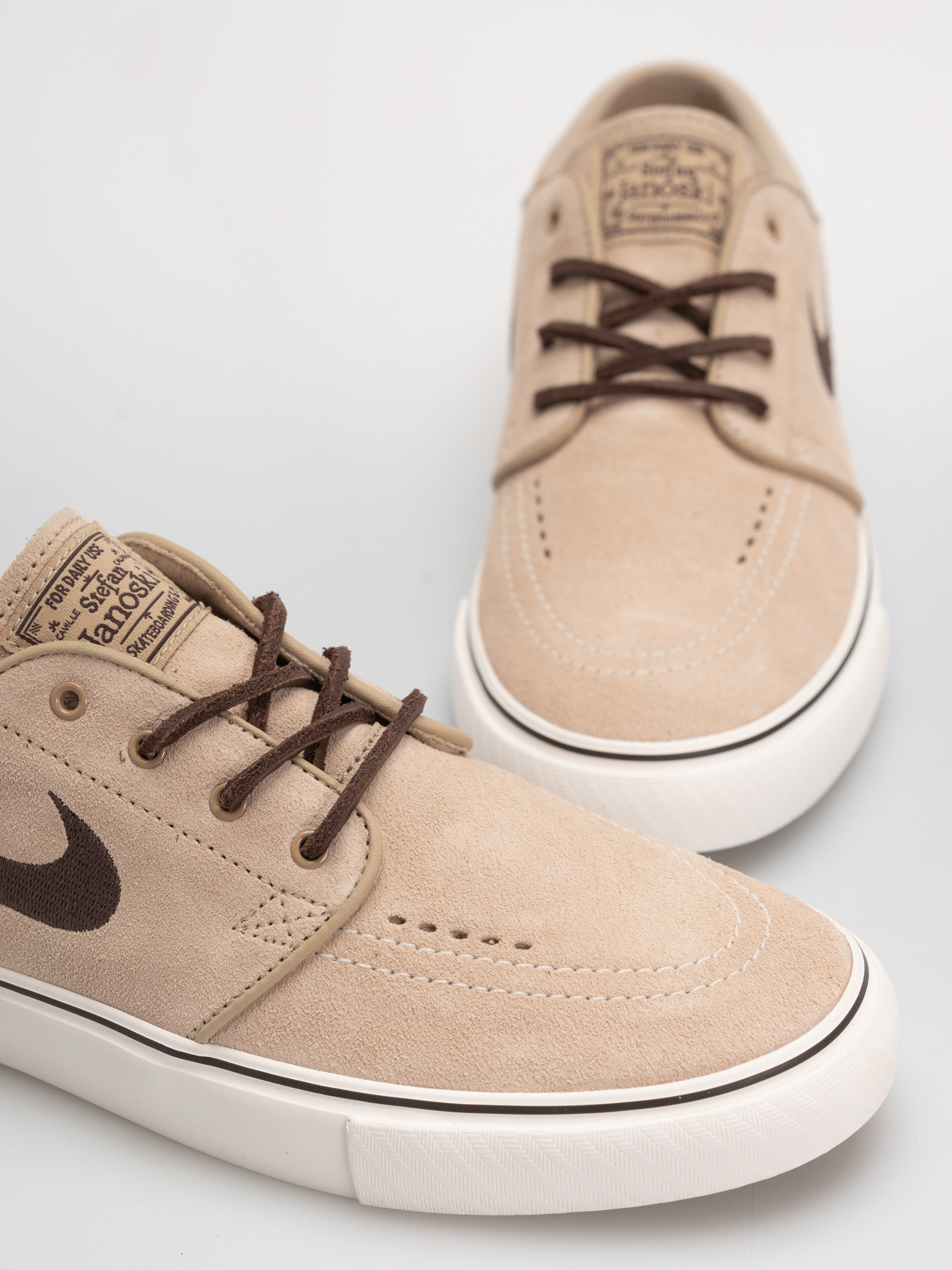 Обувки Nike SB Zoom Janoski Og+ (linen/lt chocolate sail)