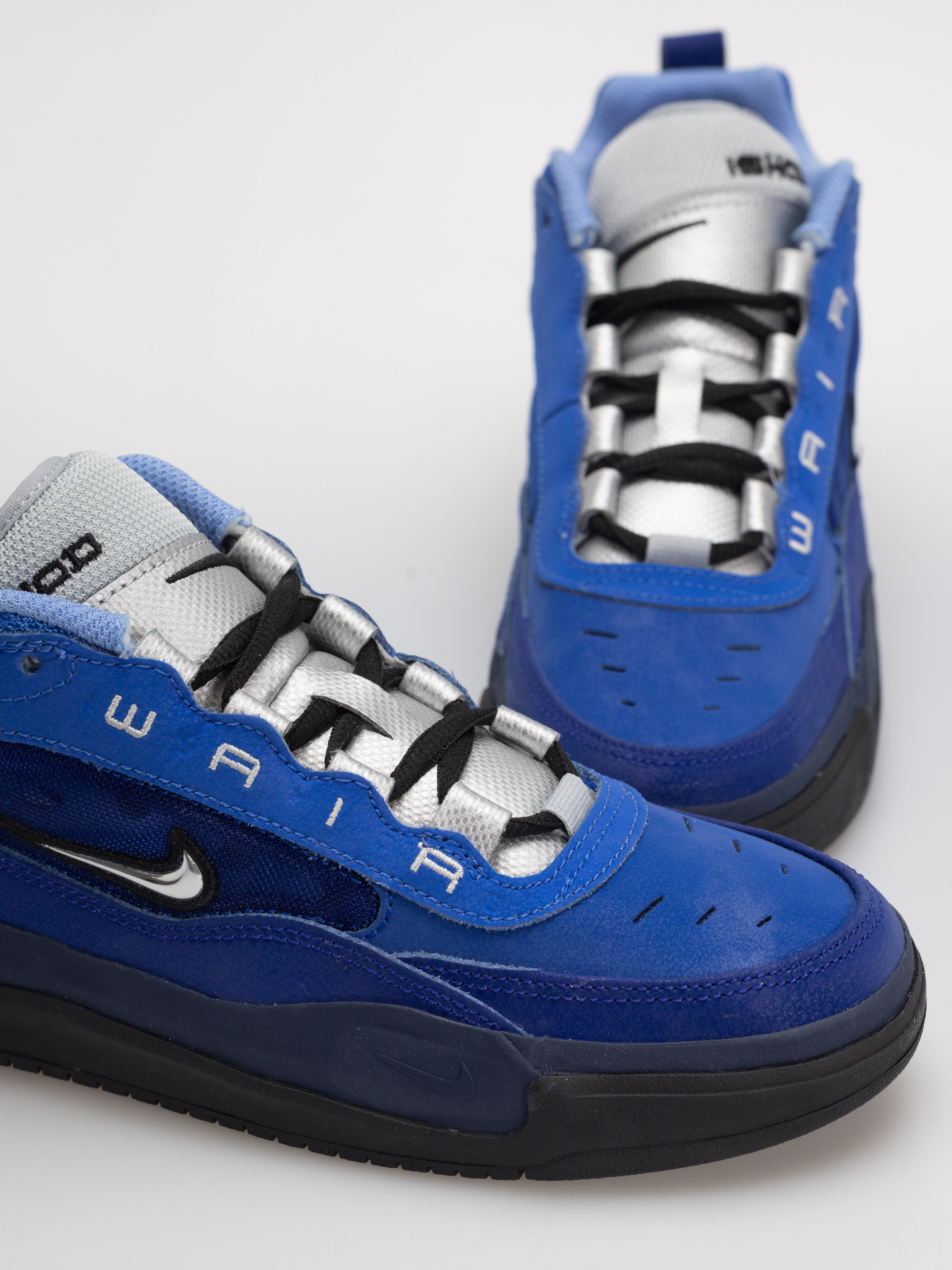 Обувки Nike SB Air Max Ishod (blue void/metallic silver radiant blue)