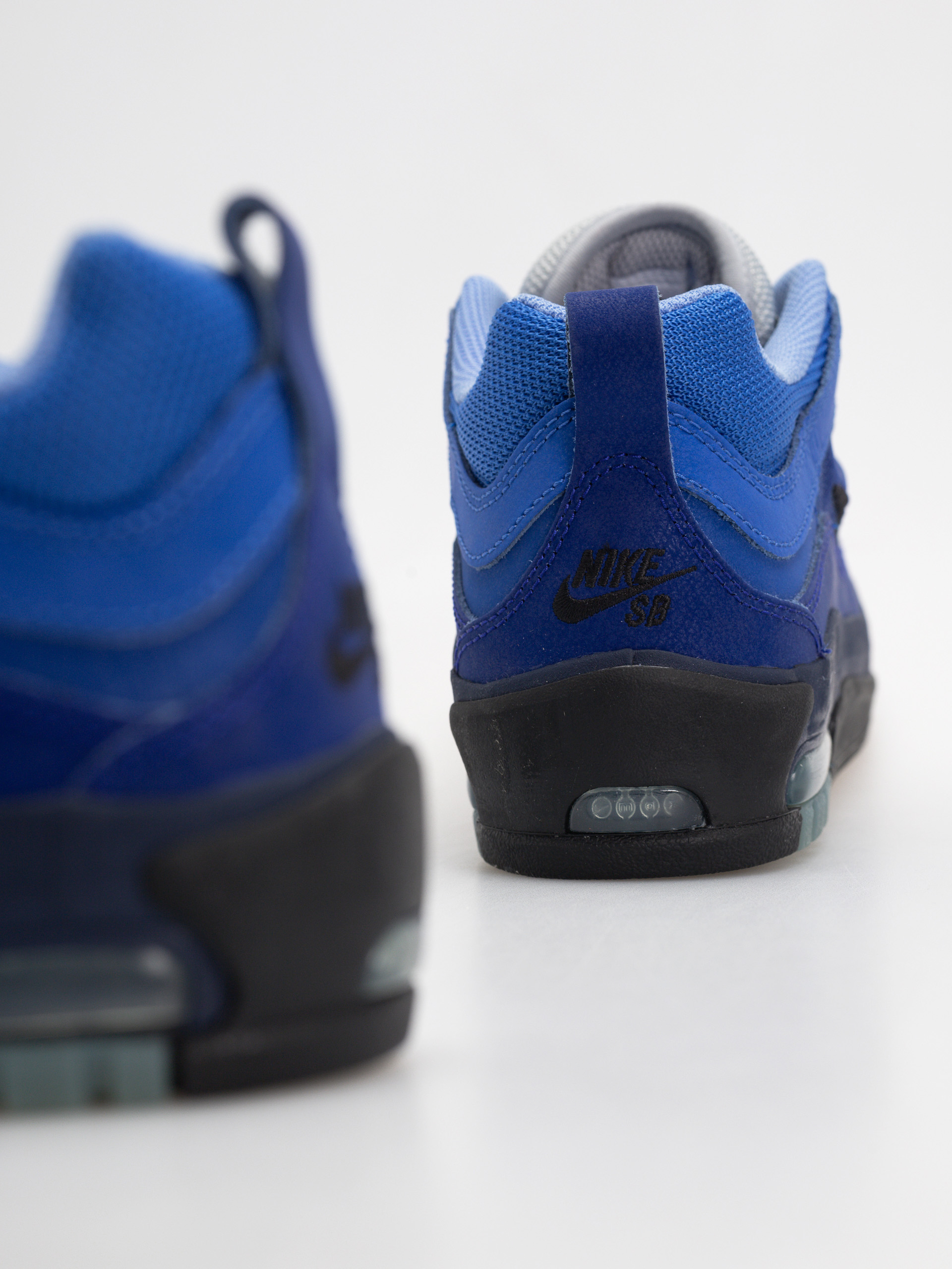 Обувки Nike SB Air Max Ishod (blue void/metallic silver radiant blue)