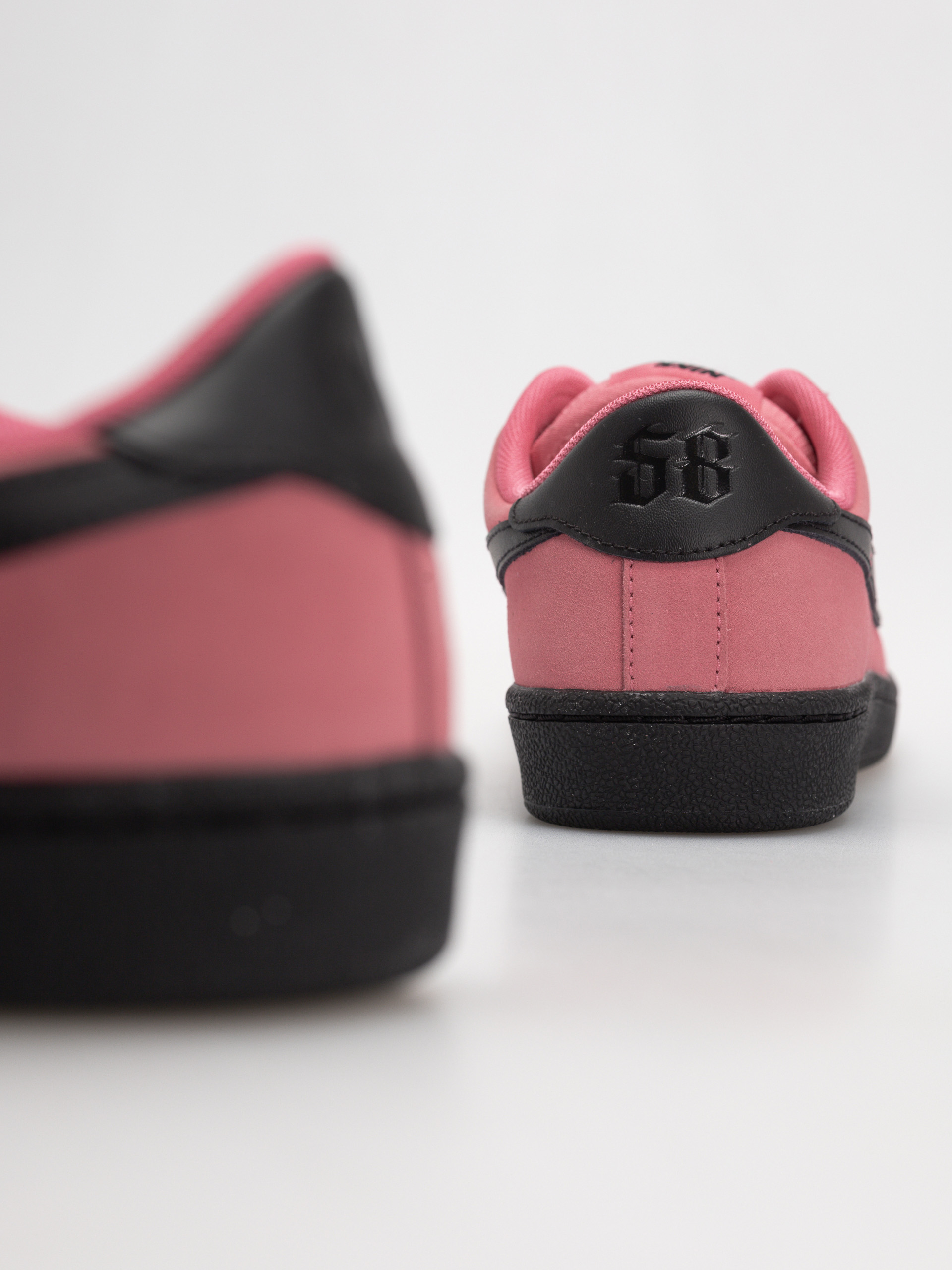 Обувки Nike SB Zoom Tennis Classic (hyper pink/black)
