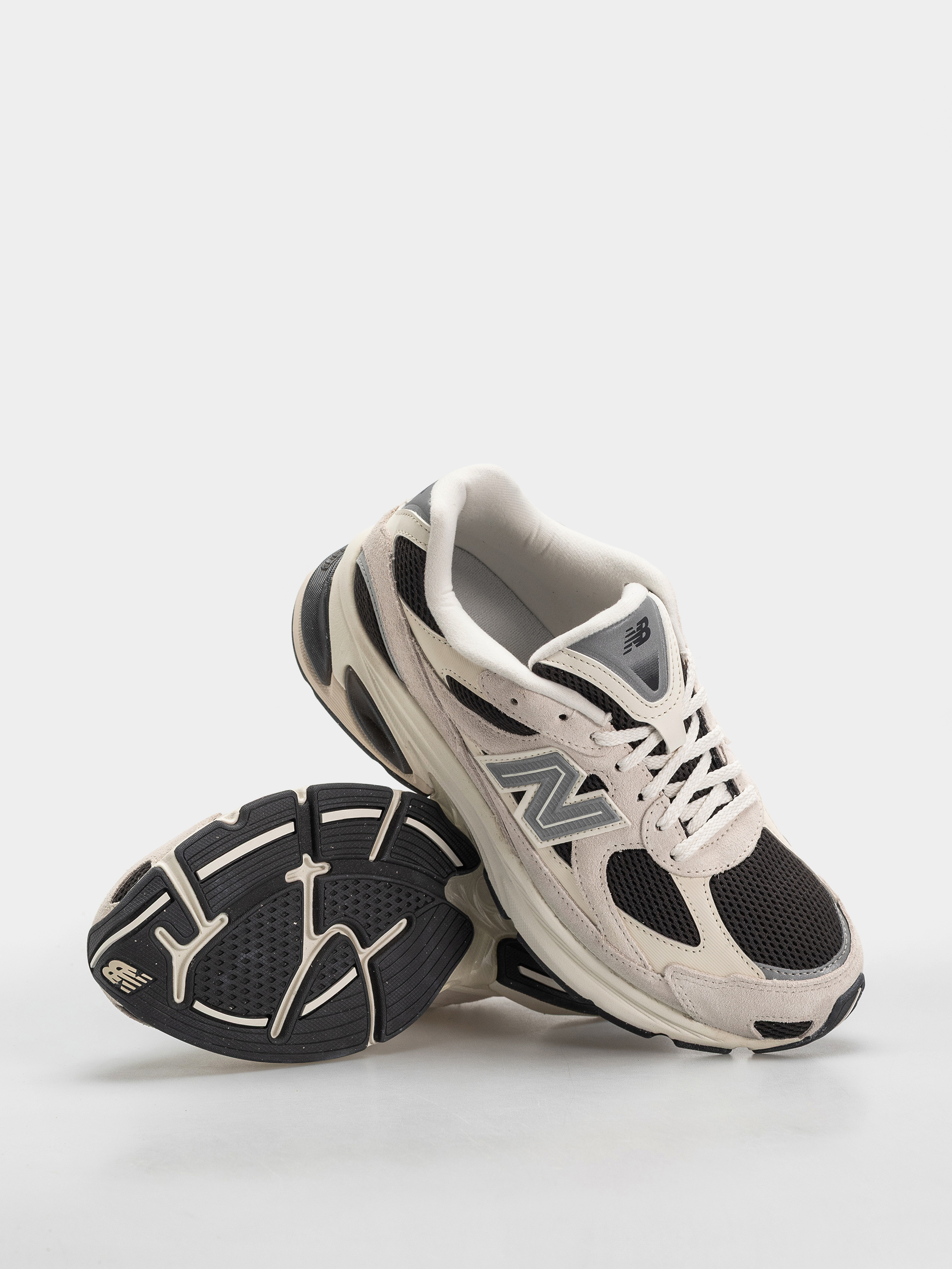 Обувки New Balance 2010 (sea salt/black cement)