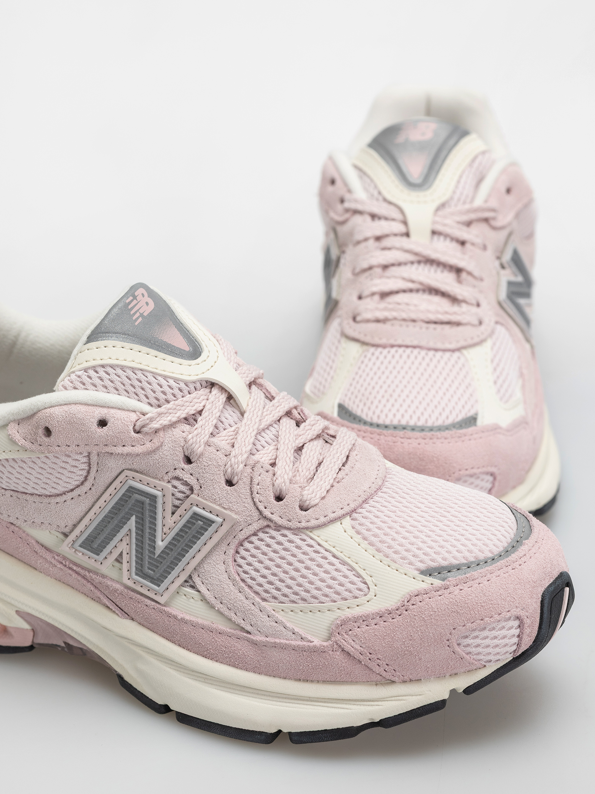Обувки New Balance 2010 (pink chalk/sea salt)