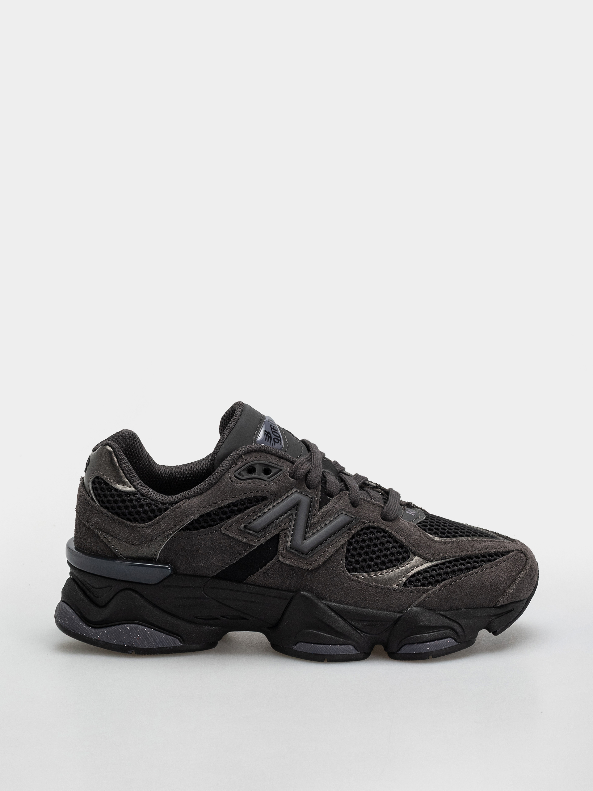 Обувки New Balance 9060 JR (black/neptune grey)