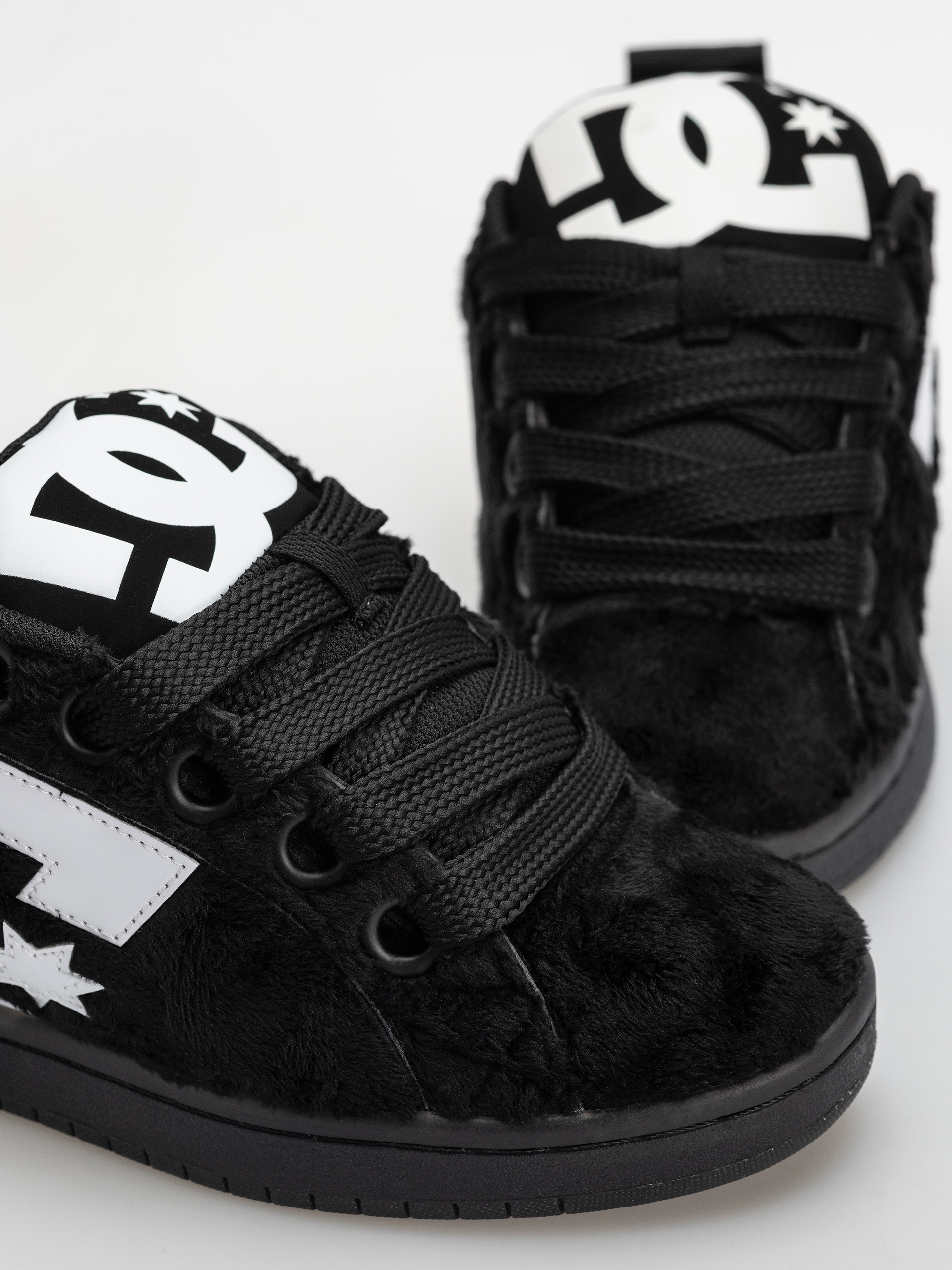 Обувки DC Court Graffik Puff (black/black/white)