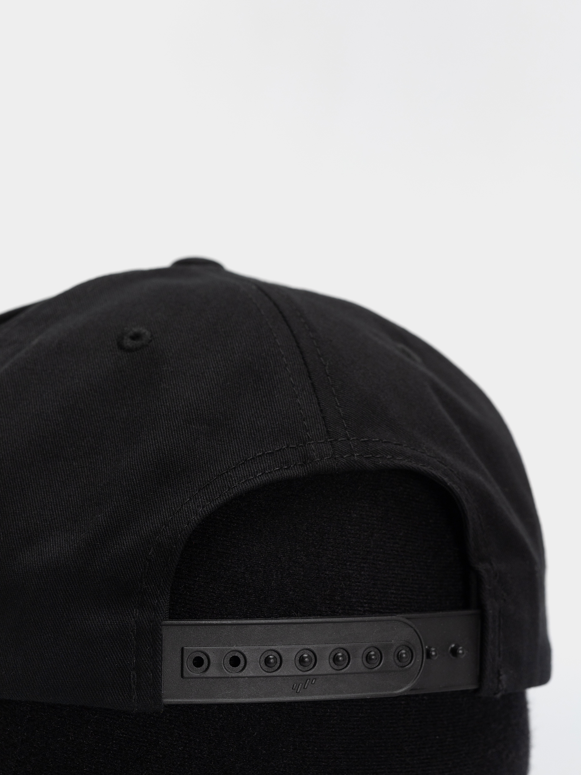 Шапка с козирка Thrasher Spikey Snapback (black)