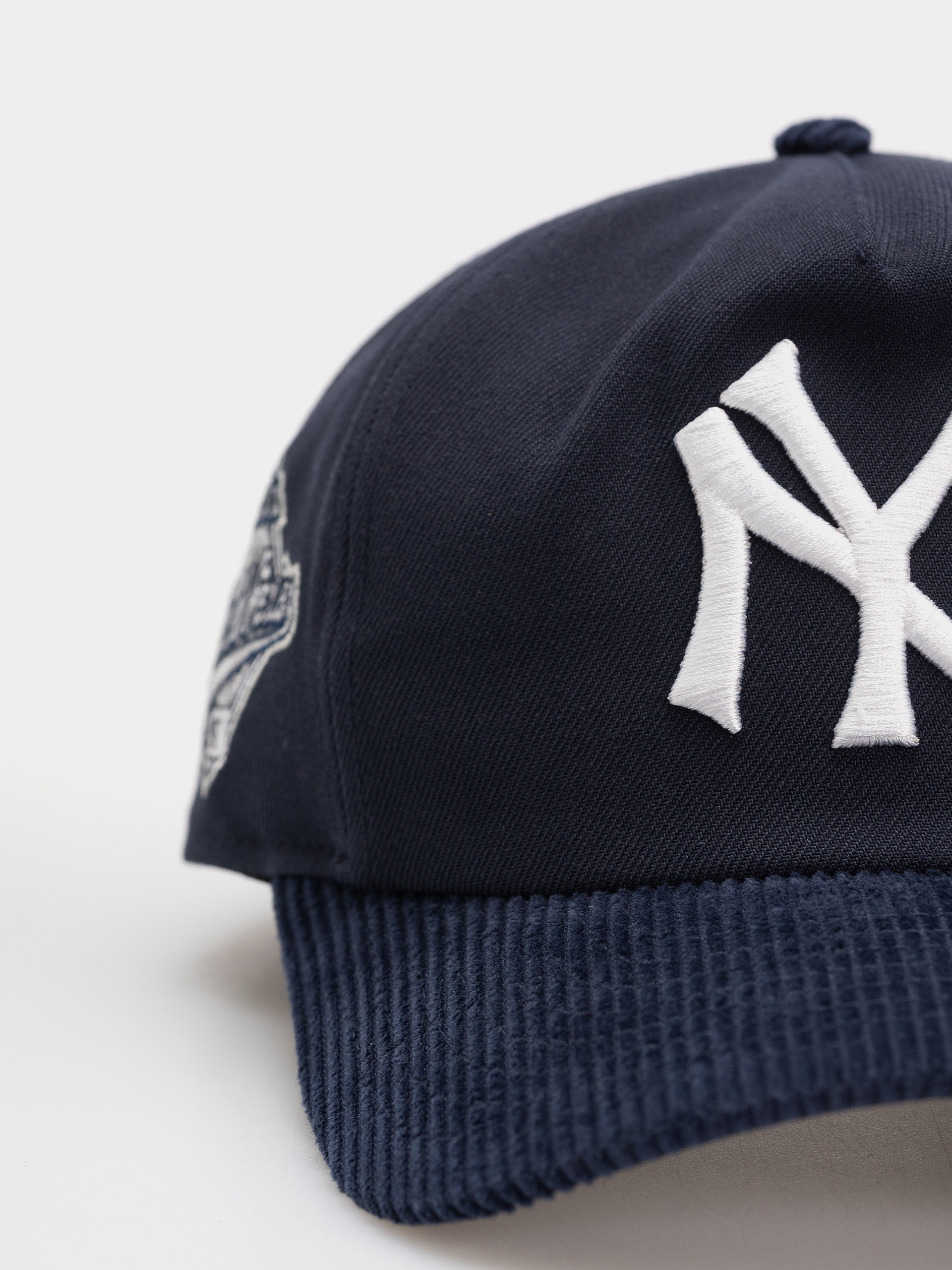 Шапка с козирка New Era Coops Cord 19Twenty New York Yankees (navy)