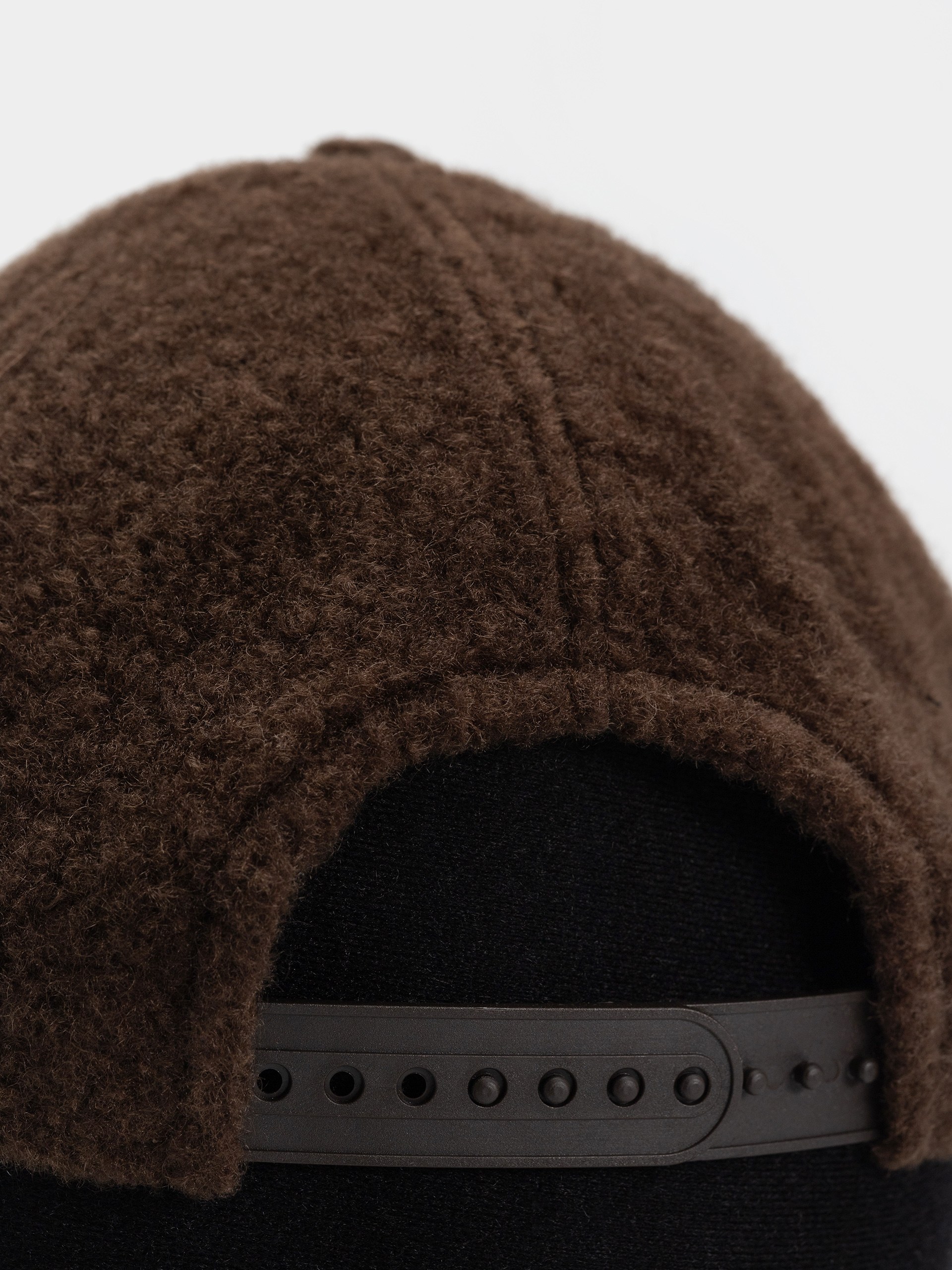 Шапка с козирка New Era Winter Borg 9Forty New York Yankees (brown)