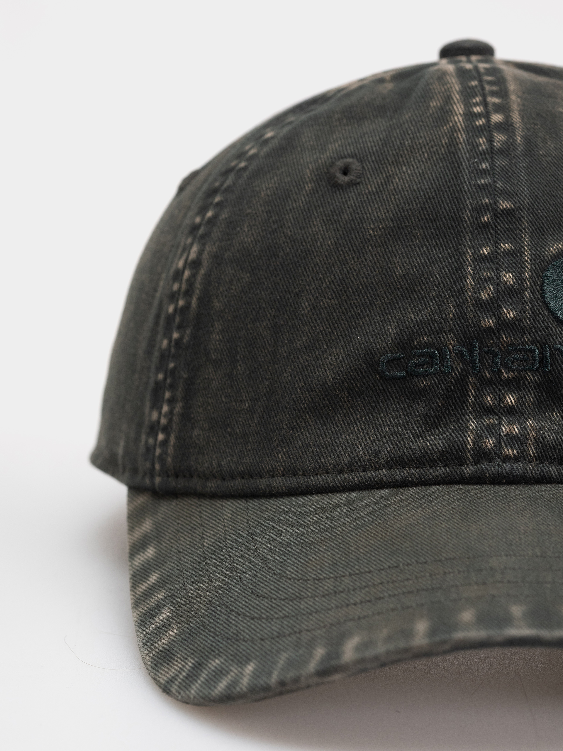 Шапка с козирка Carhartt WIP Lambert (raven/moon wash)