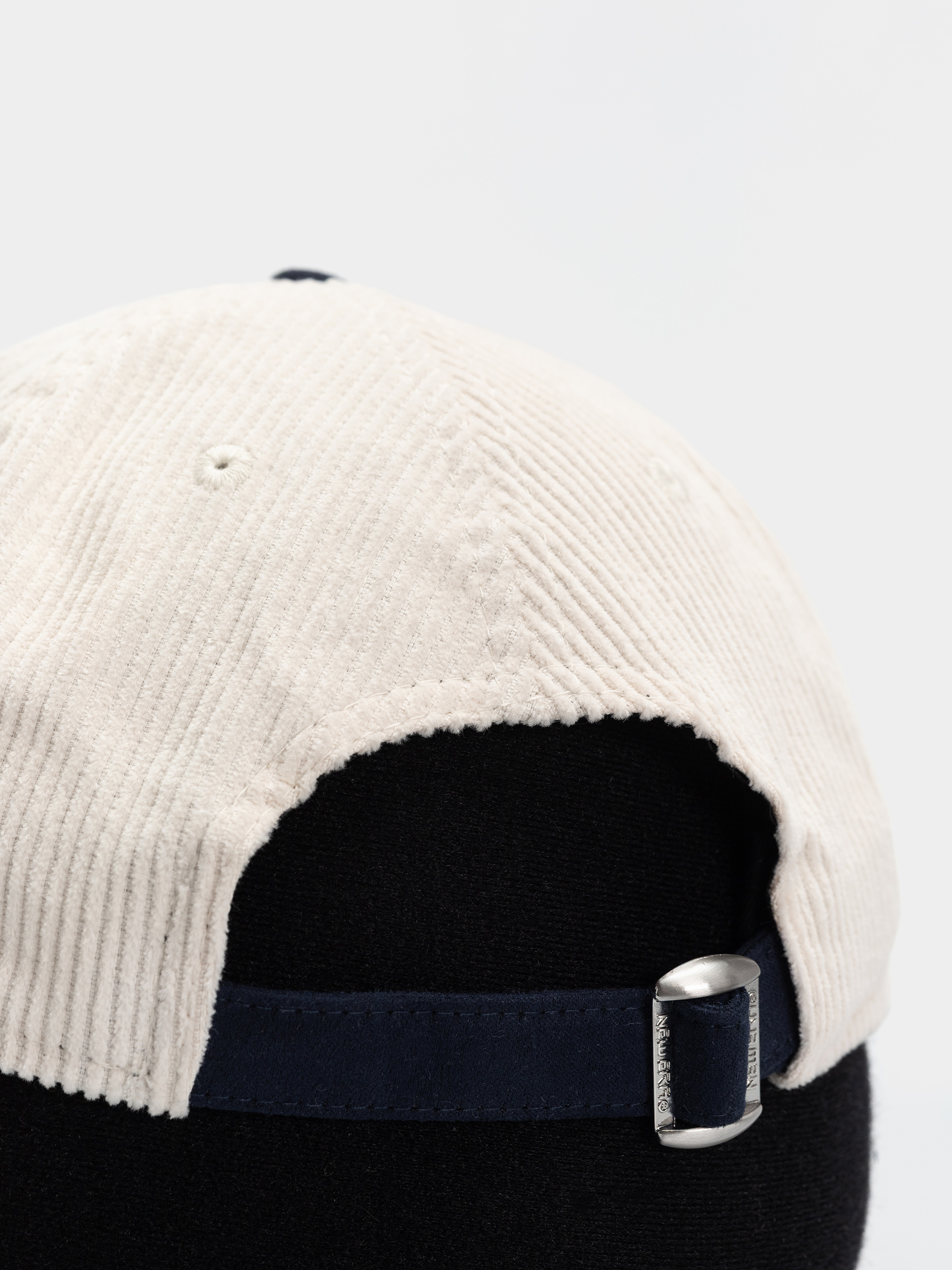 Шапка с козирка New Era Cord Mix 9Twenty (cream/navy)