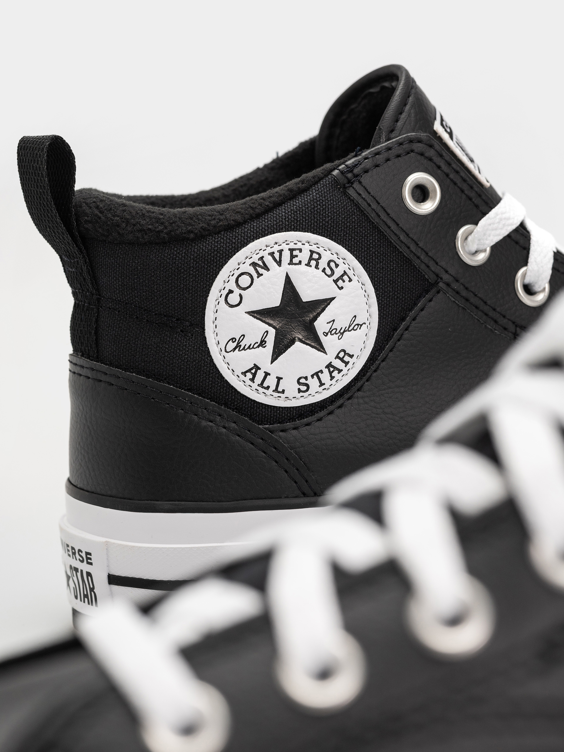 Обувки Converse Chuck Taylor All Star Malden Street Boot Mid (black/black)