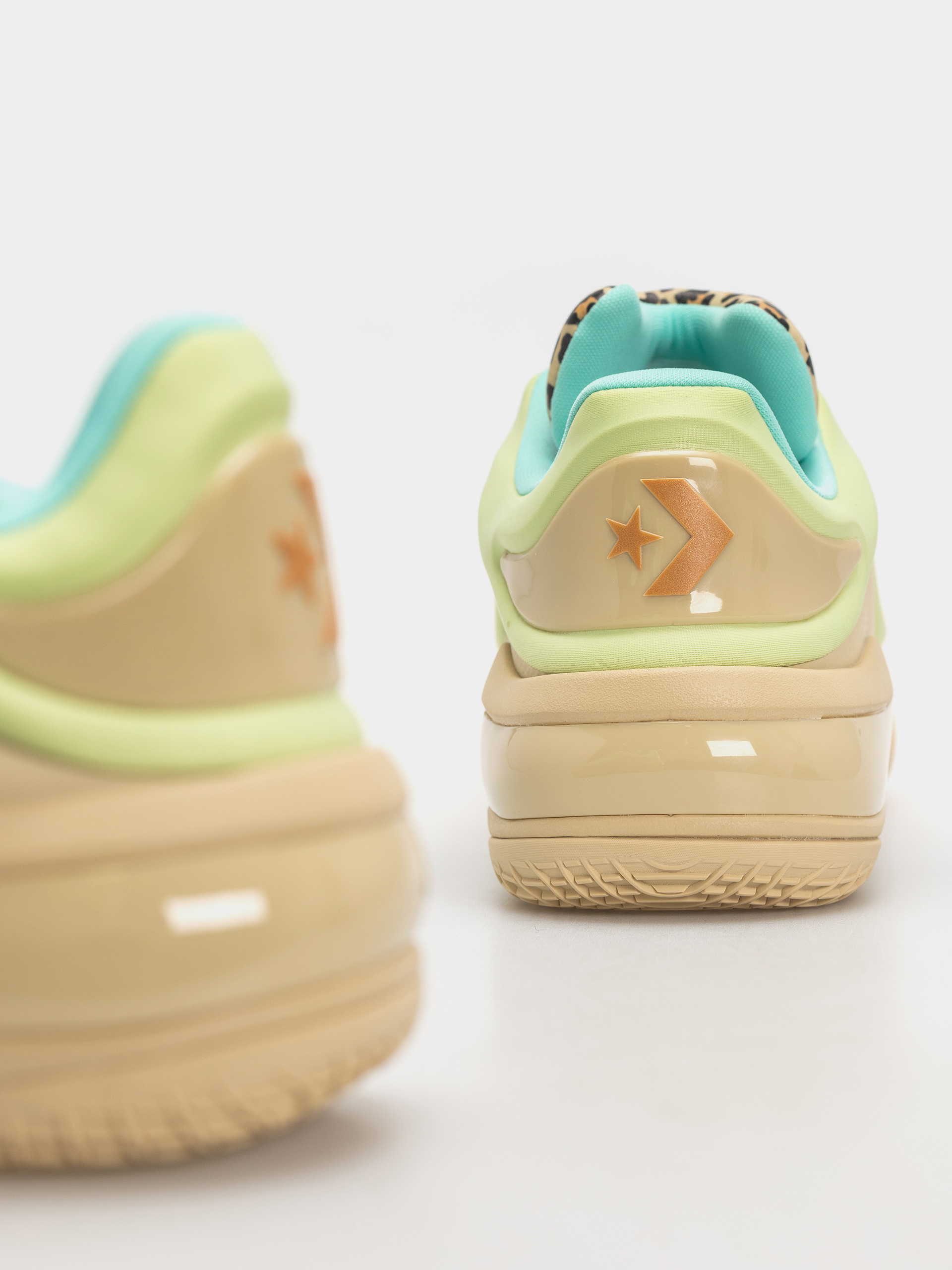 Обувки Converse Shai 001 Lace Up Ox (last straw)