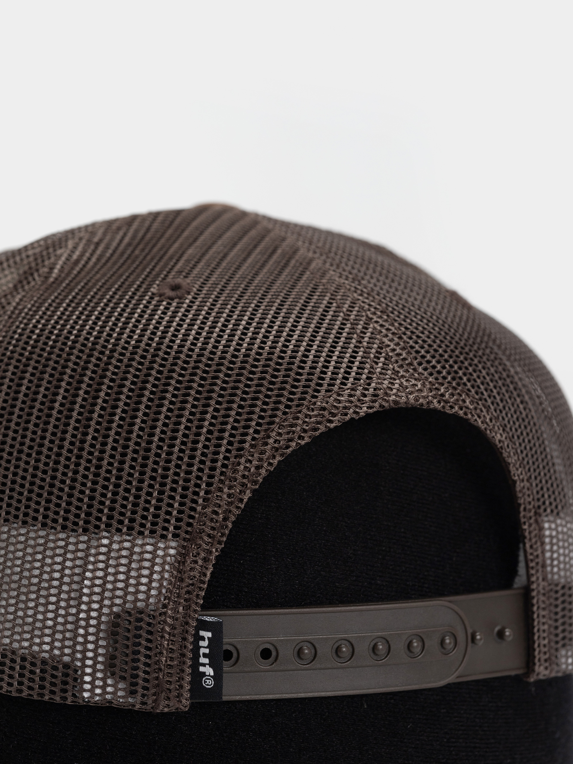 Шапка с козирка HUF Bliss Trucker (brown)