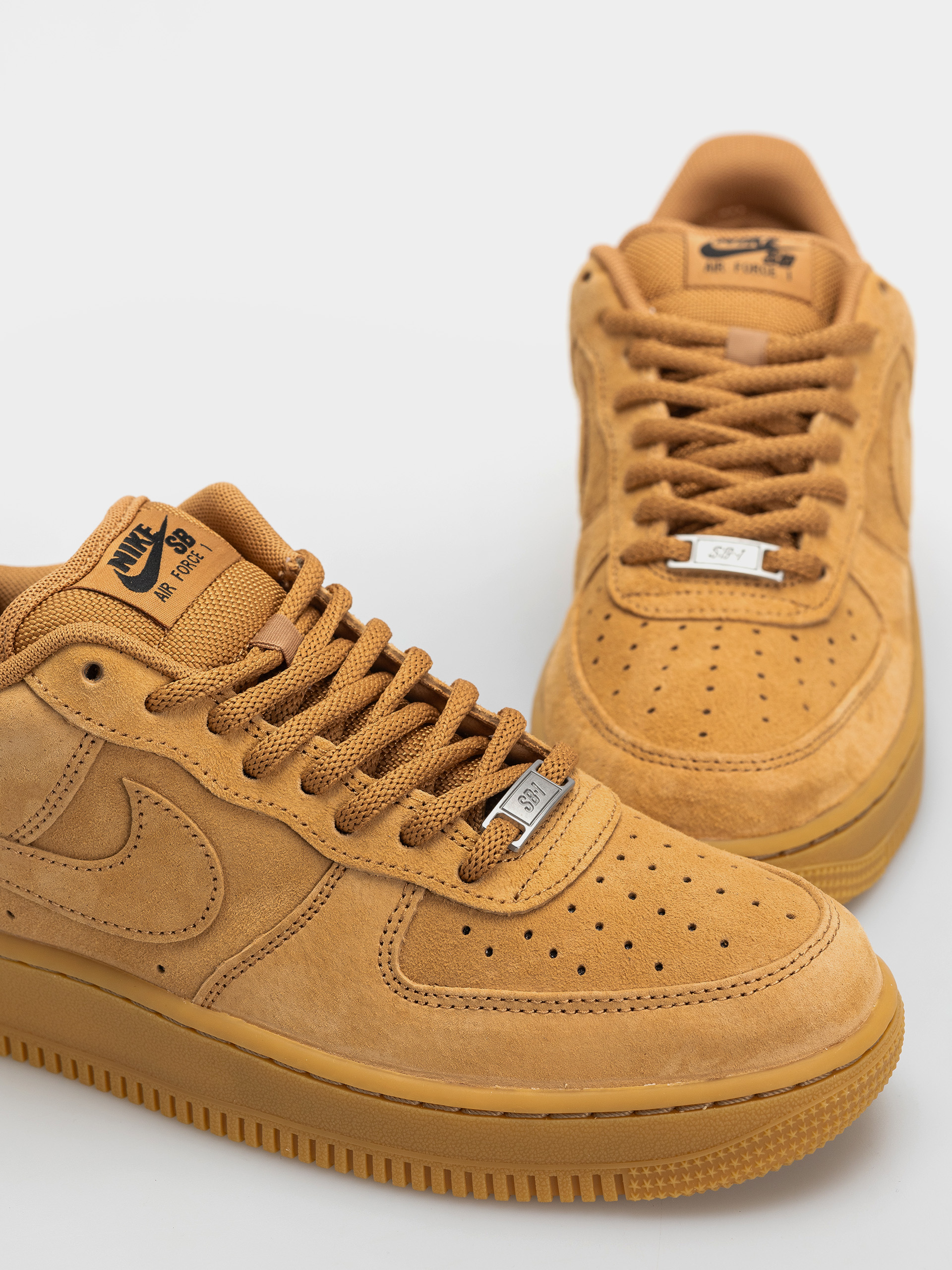 Обувки Nike SB Air Force 1 (flax/flax/black/gum light brown)
