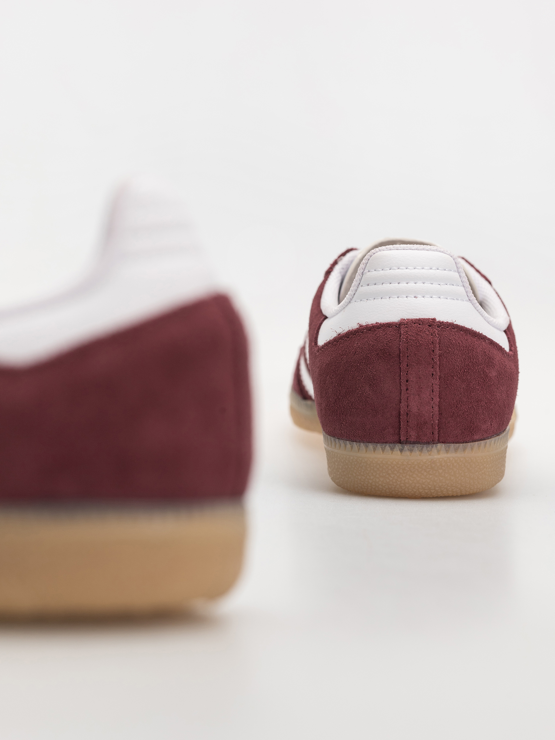 Обувки adidas Samba Adv (shared/ftwwht/maroon)