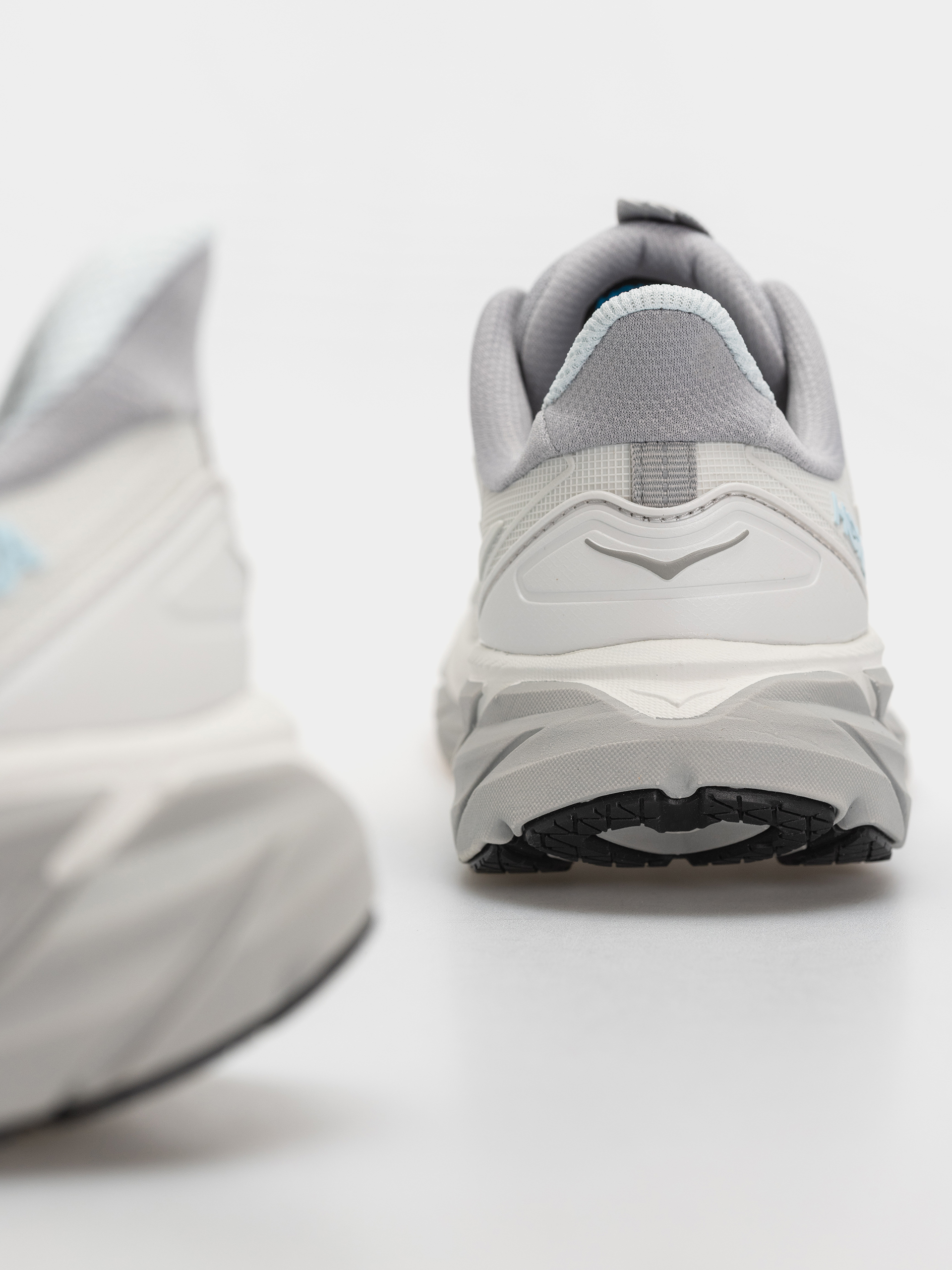 Обувки Hoka Clifton UTL Wmn (cosmic grey/stellar grey)
