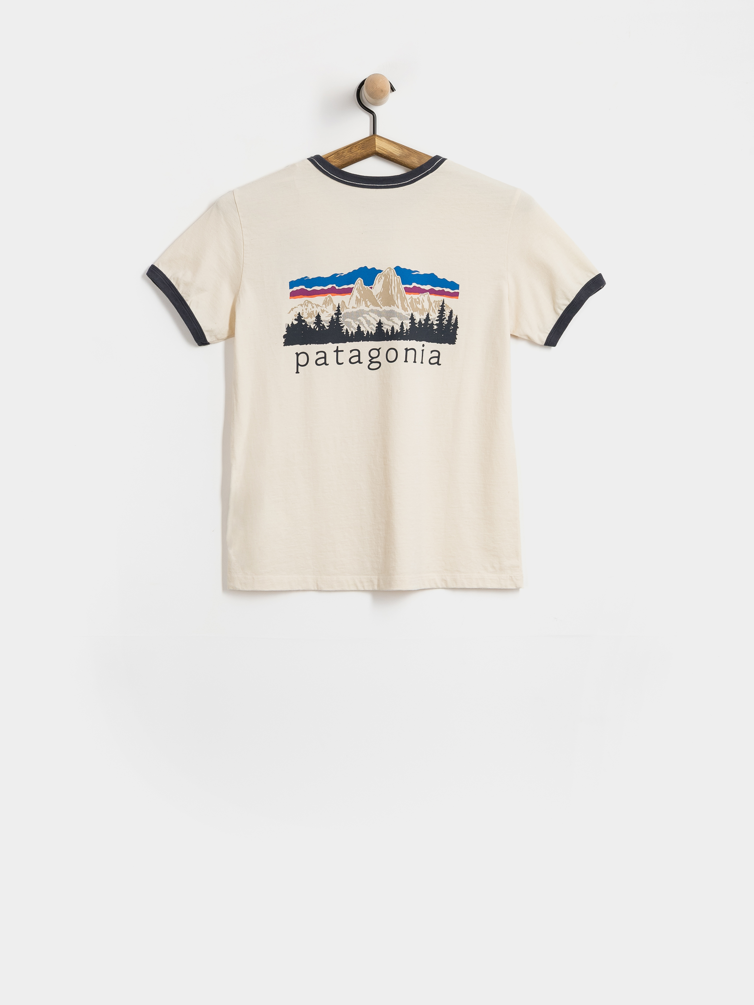 Тениска Patagonia Fitz Roy Foothills Ringer Wmn