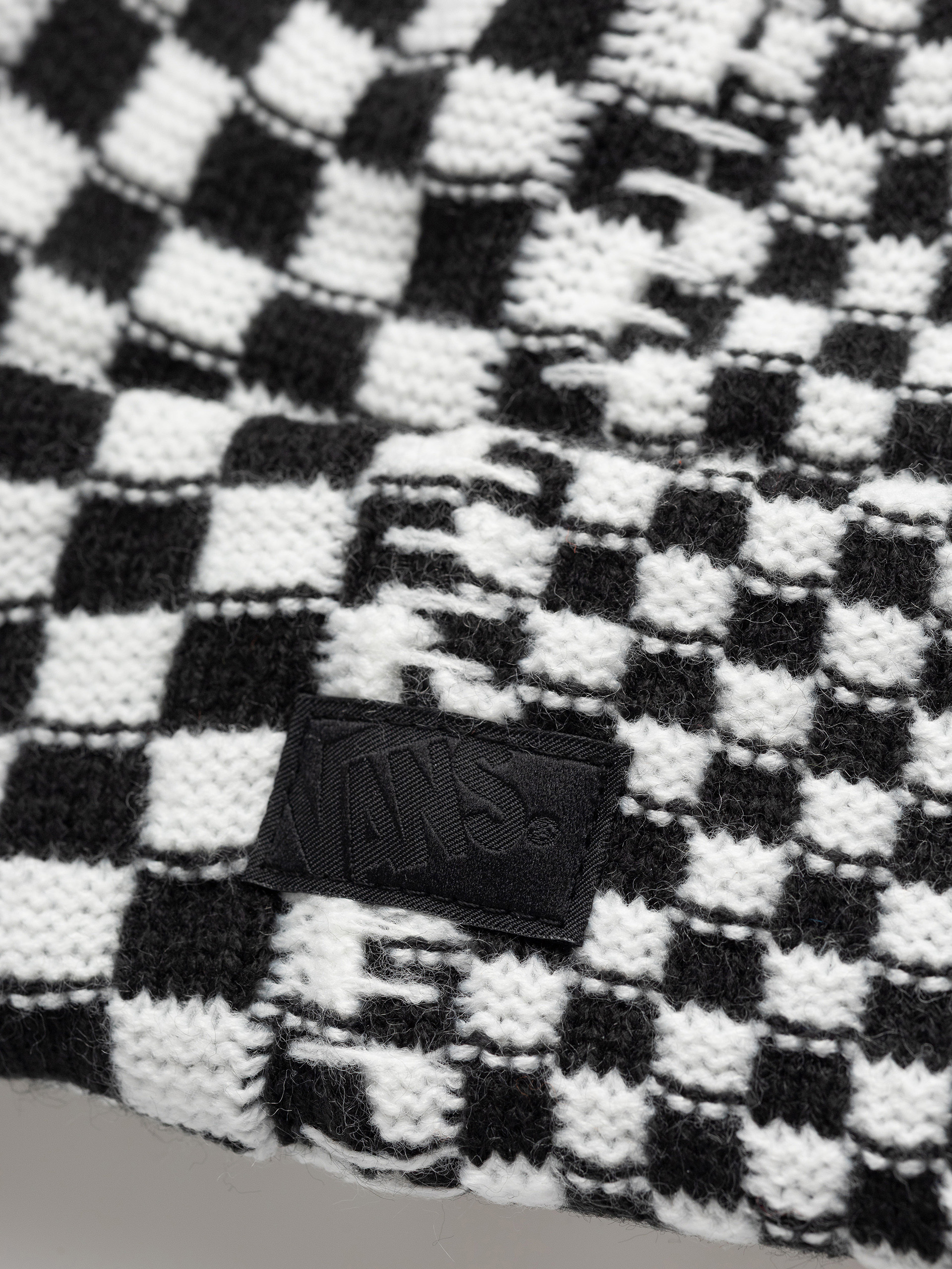 Шапка Vans Two Check (black/white)