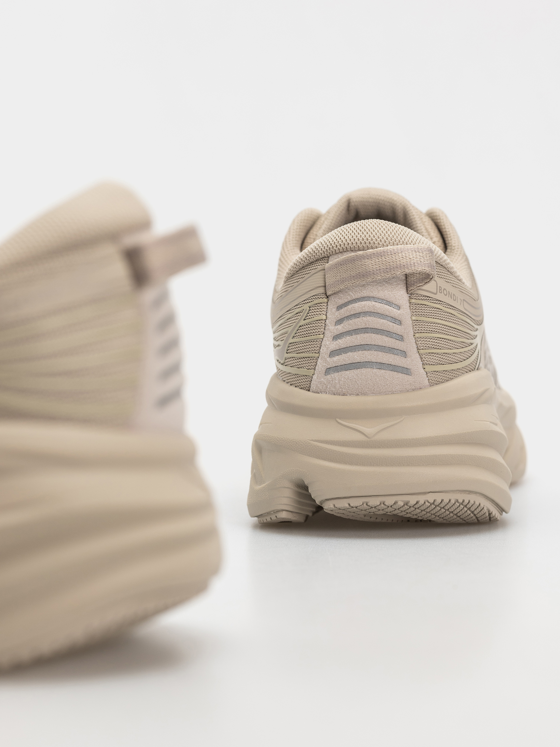 Обувки Hoka Bondi 7 Wmn (archival taupe/archival taupe)