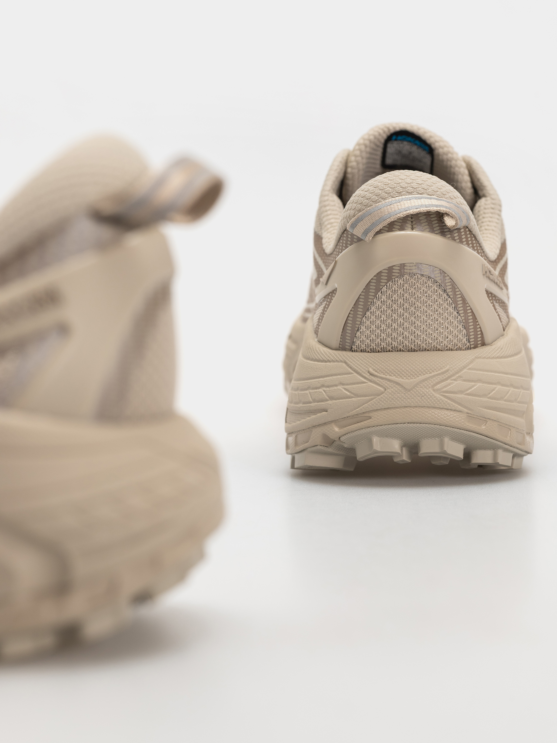 Обувки Hoka Mafate Speed 2 (archival taupe/archival taupe)