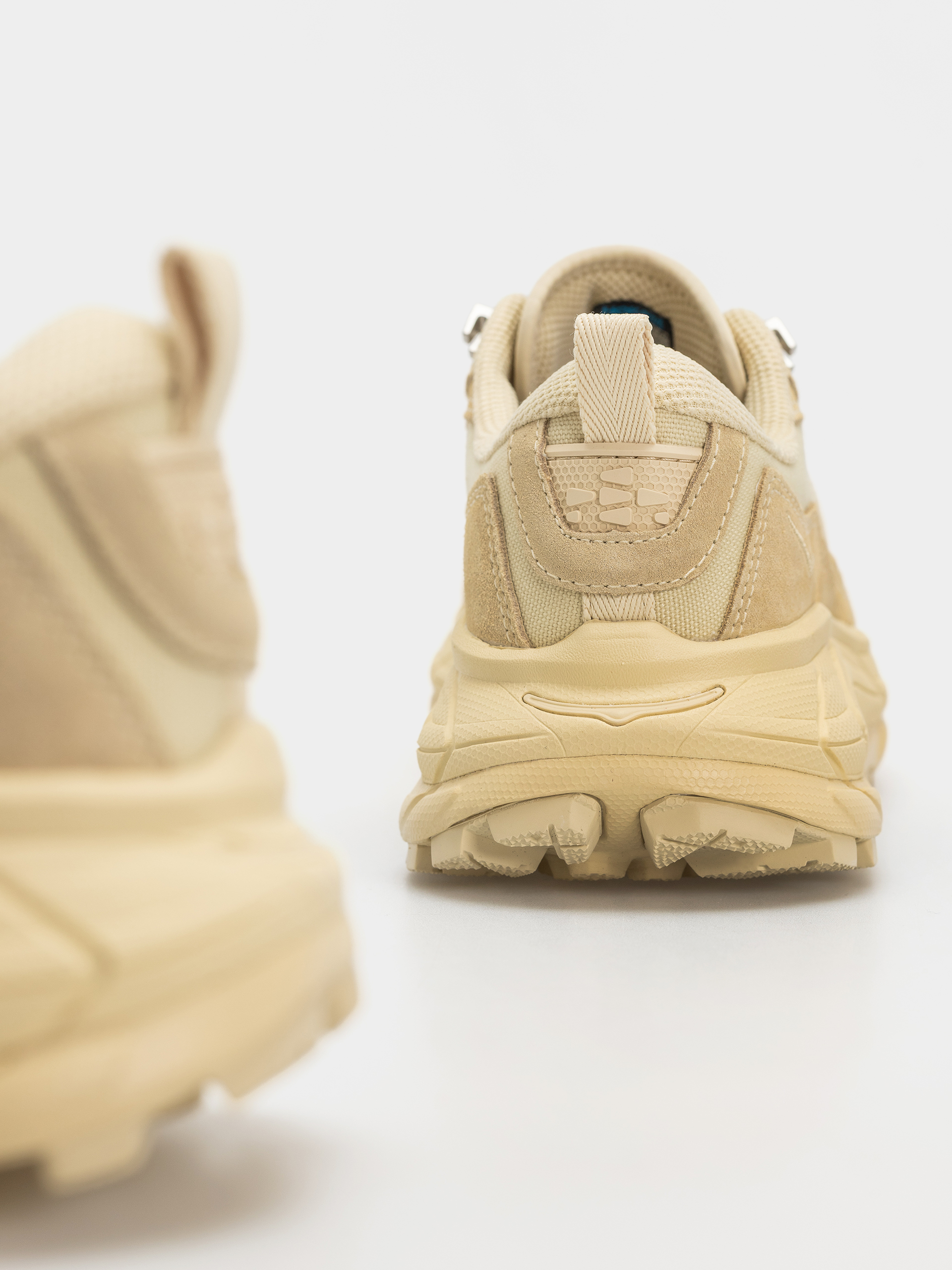 Обувки Hoka Tor Summit FLD (barley flour/barley flour)