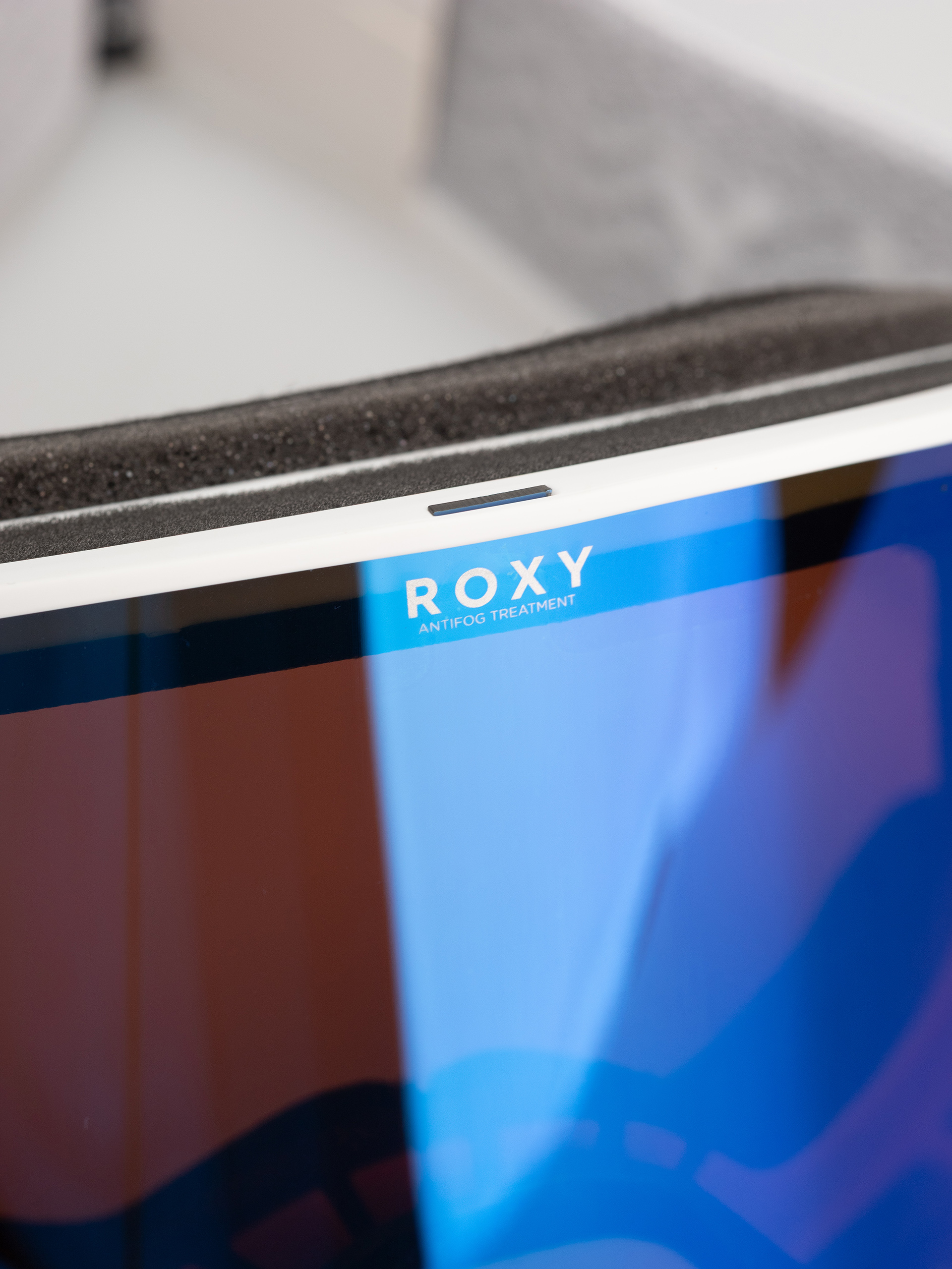 Сноуборд очила Roxy Storm Wmn (white/clux ml blue)