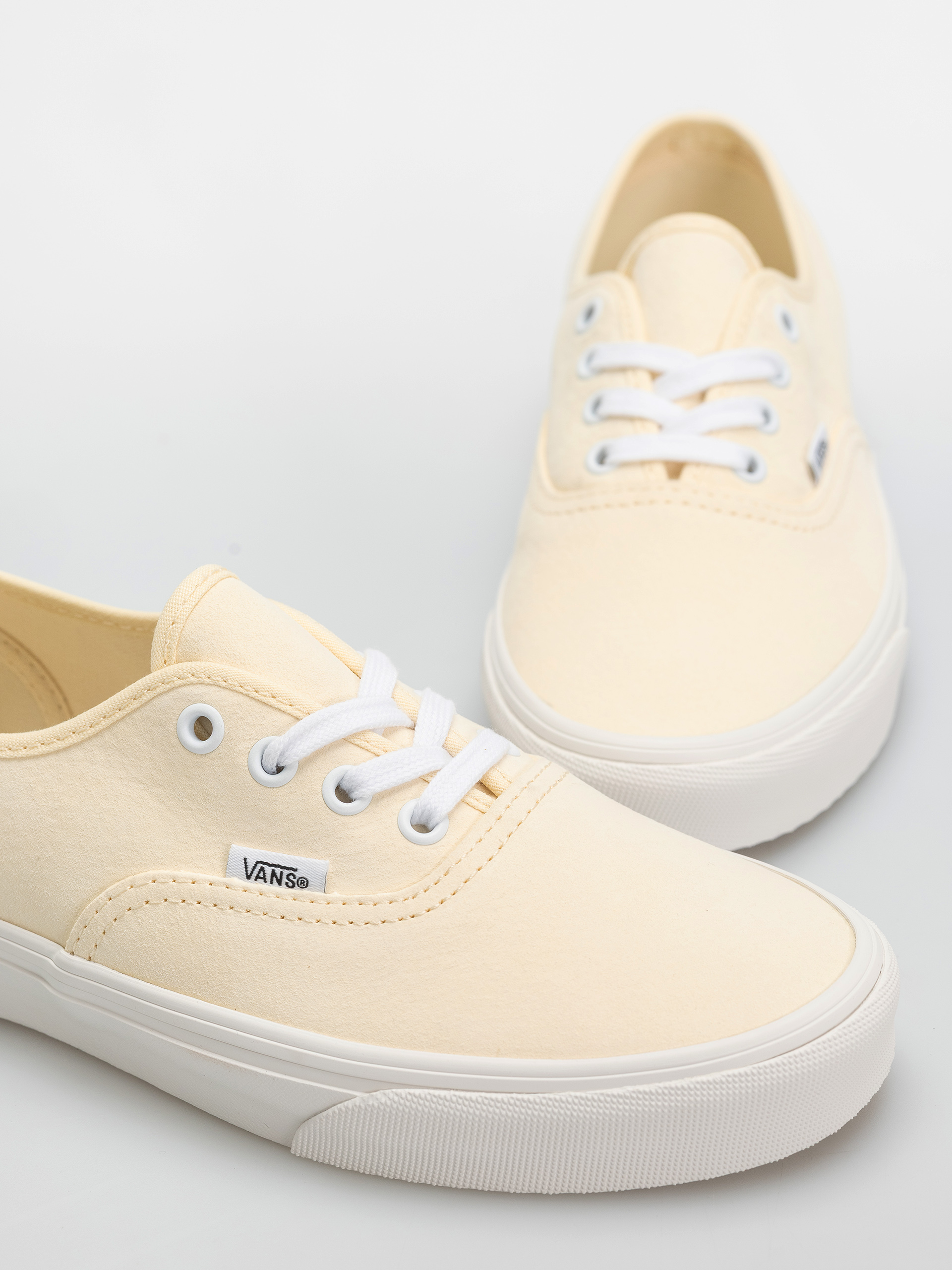 Обувки Vans Authentic (almond crisp)