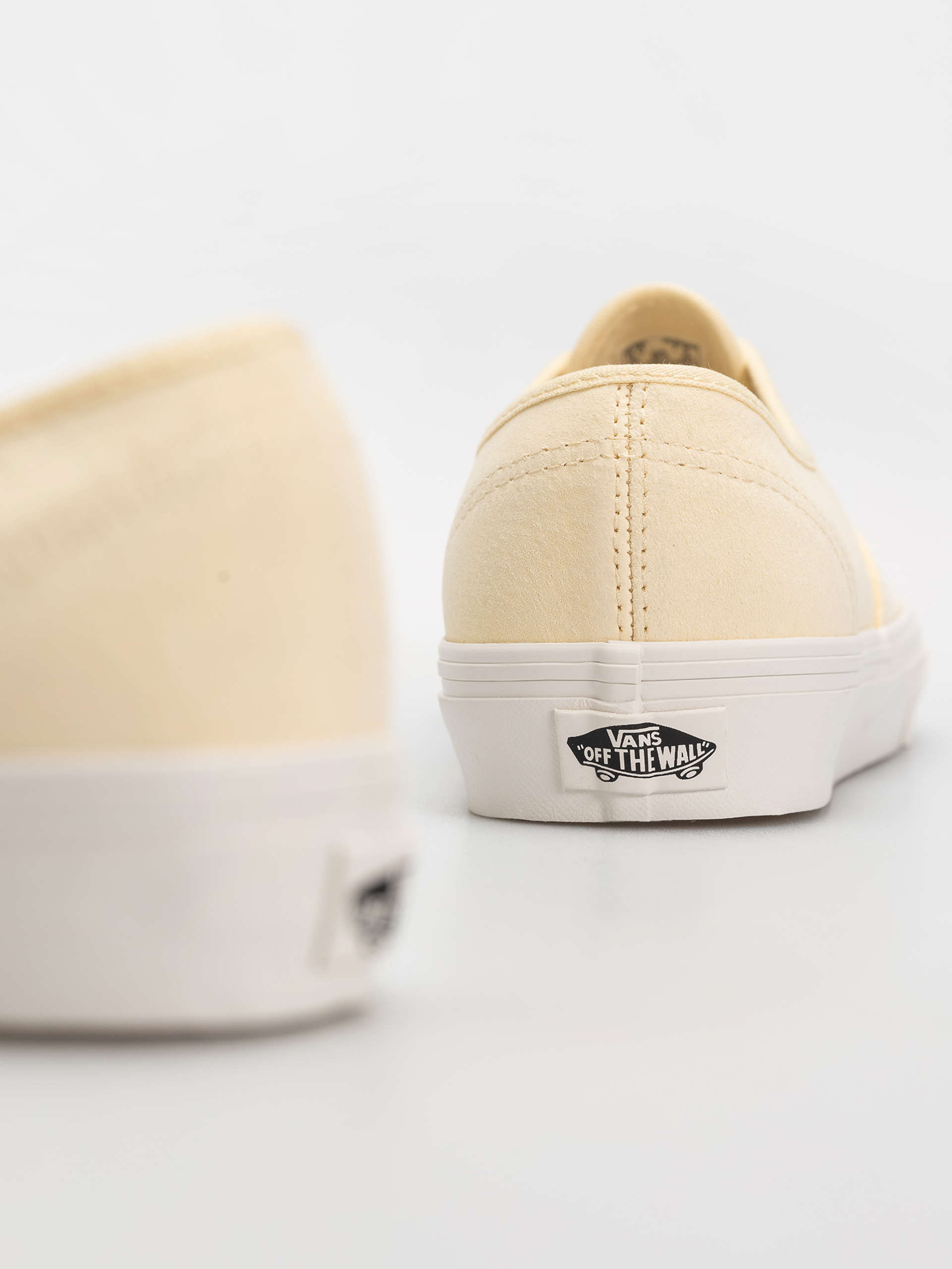 Обувки Vans Authentic (almond crisp)