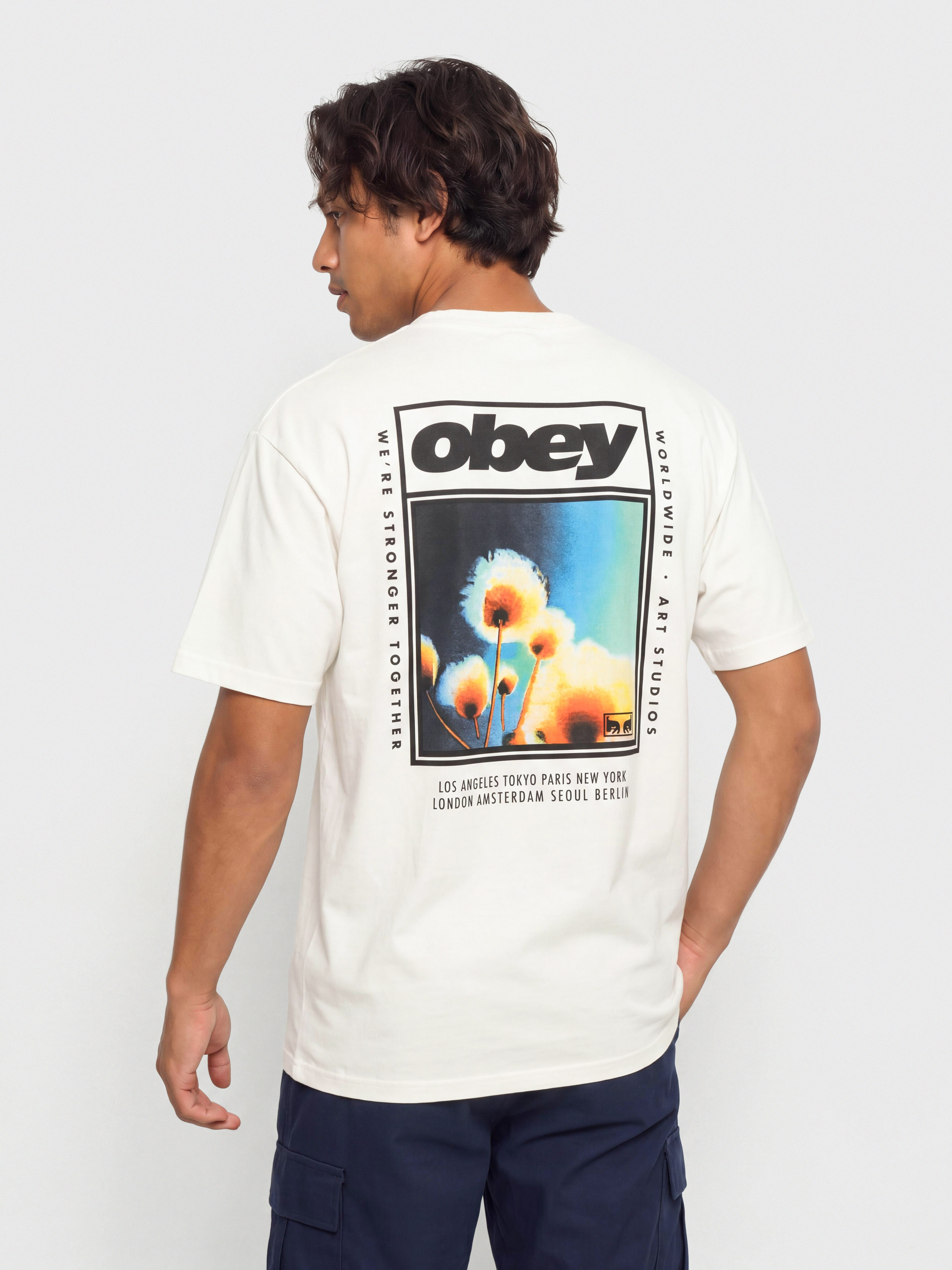 Тениска OBEY Stronger Together (vintage white)