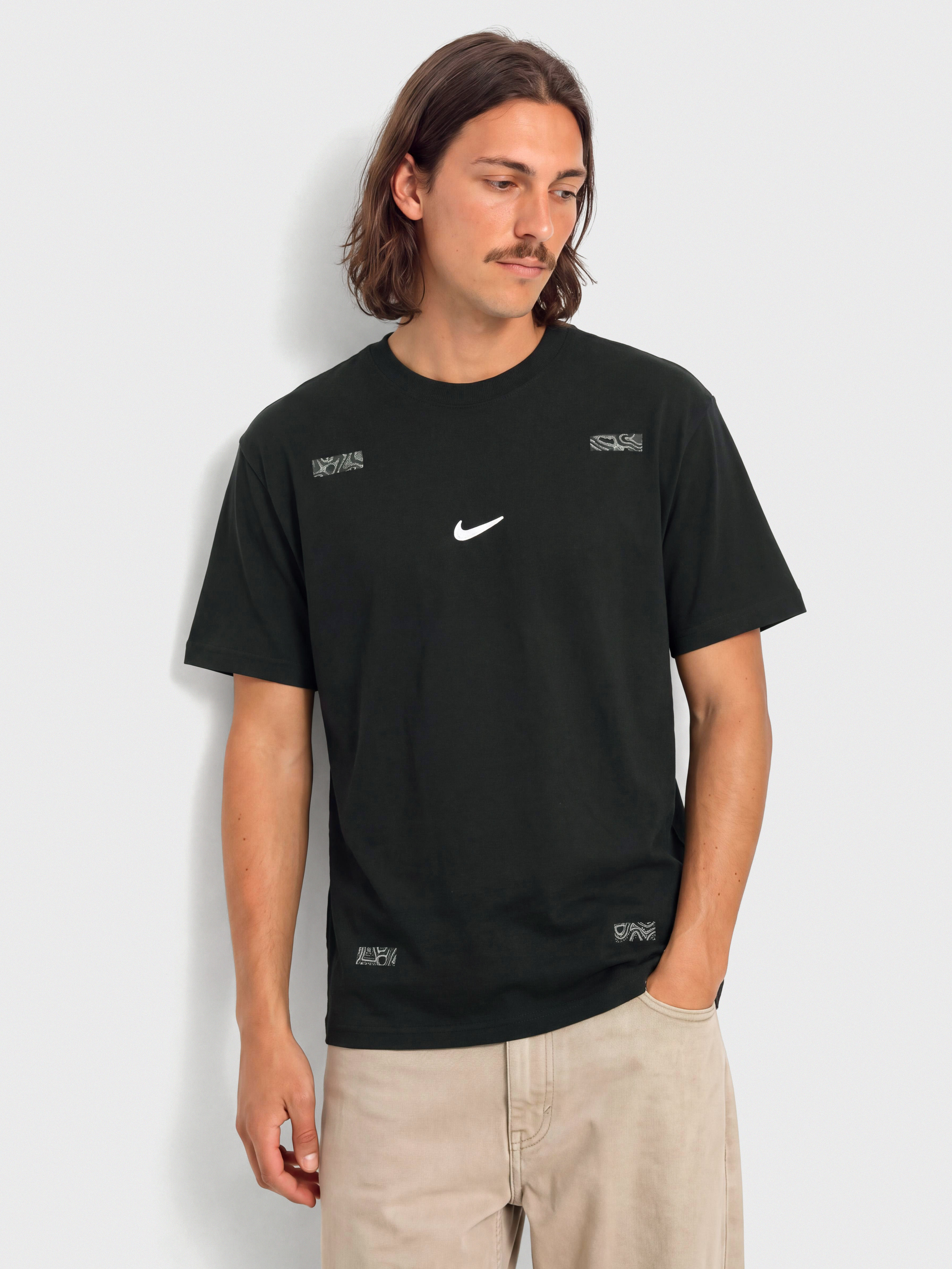 Тениска Nike SB Front Swoosh (black)