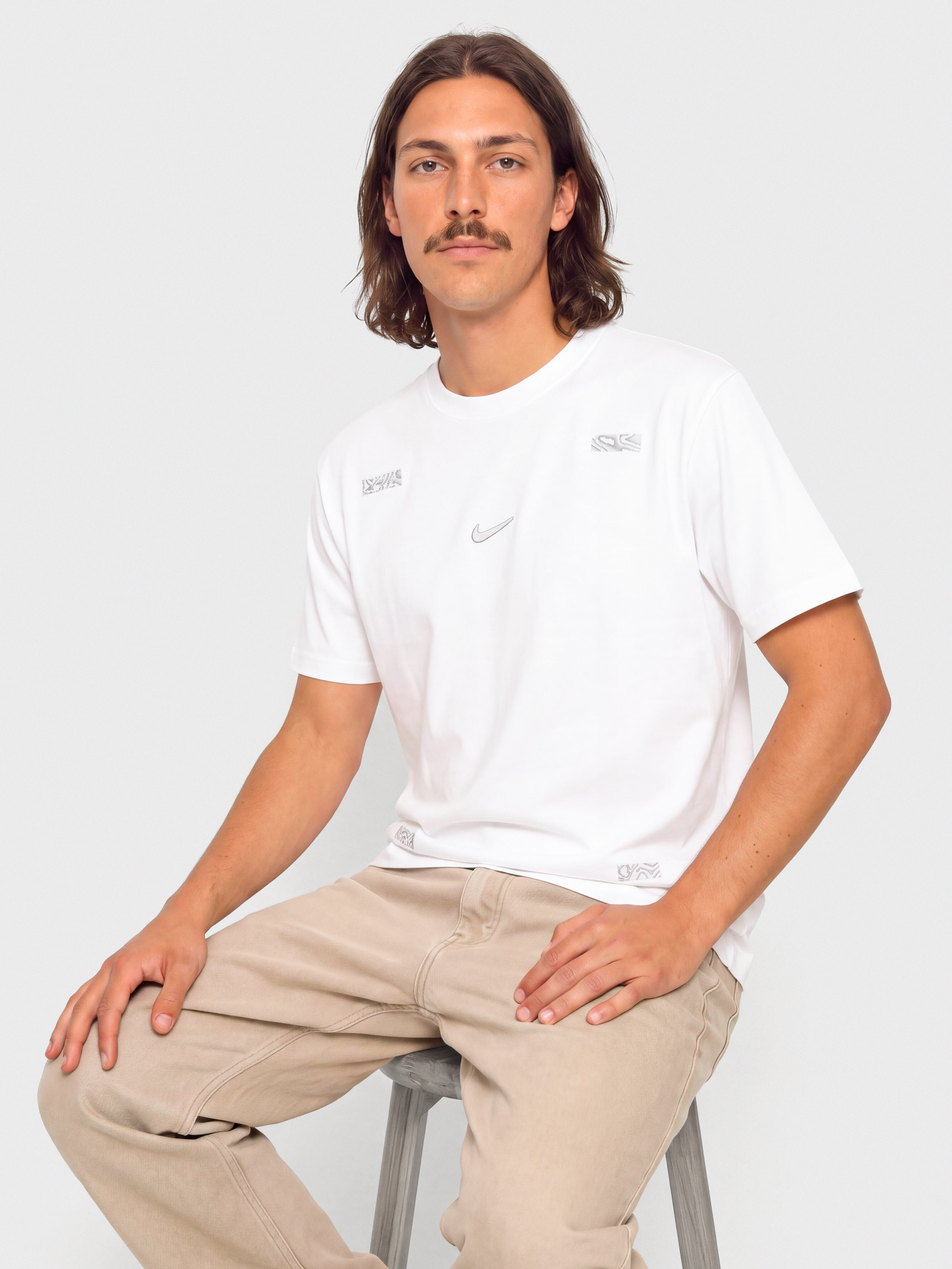 Тениска Nike SB Front Swoosh (off white)
