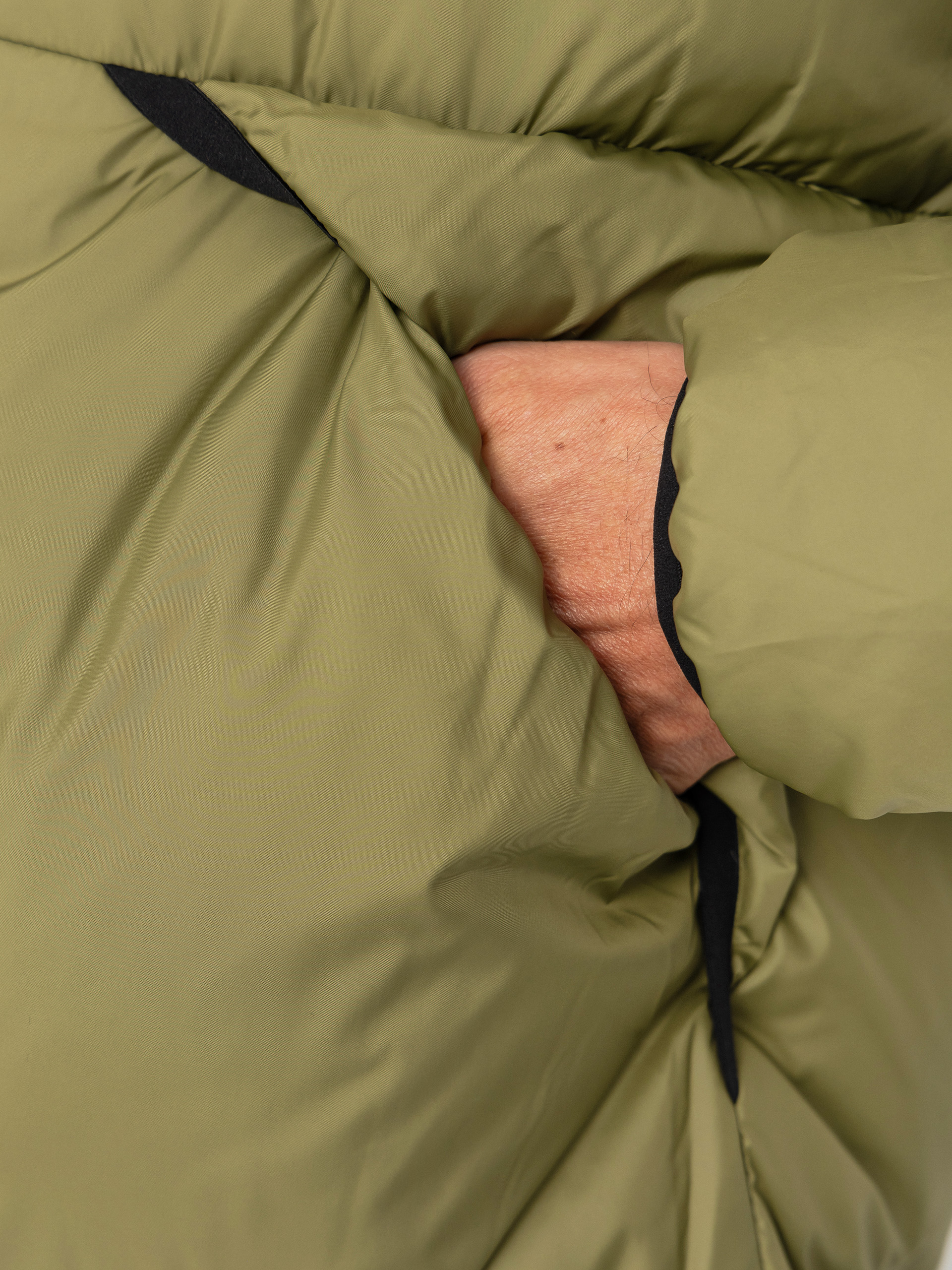 Яке Gramicci Coldfront Down (olive)