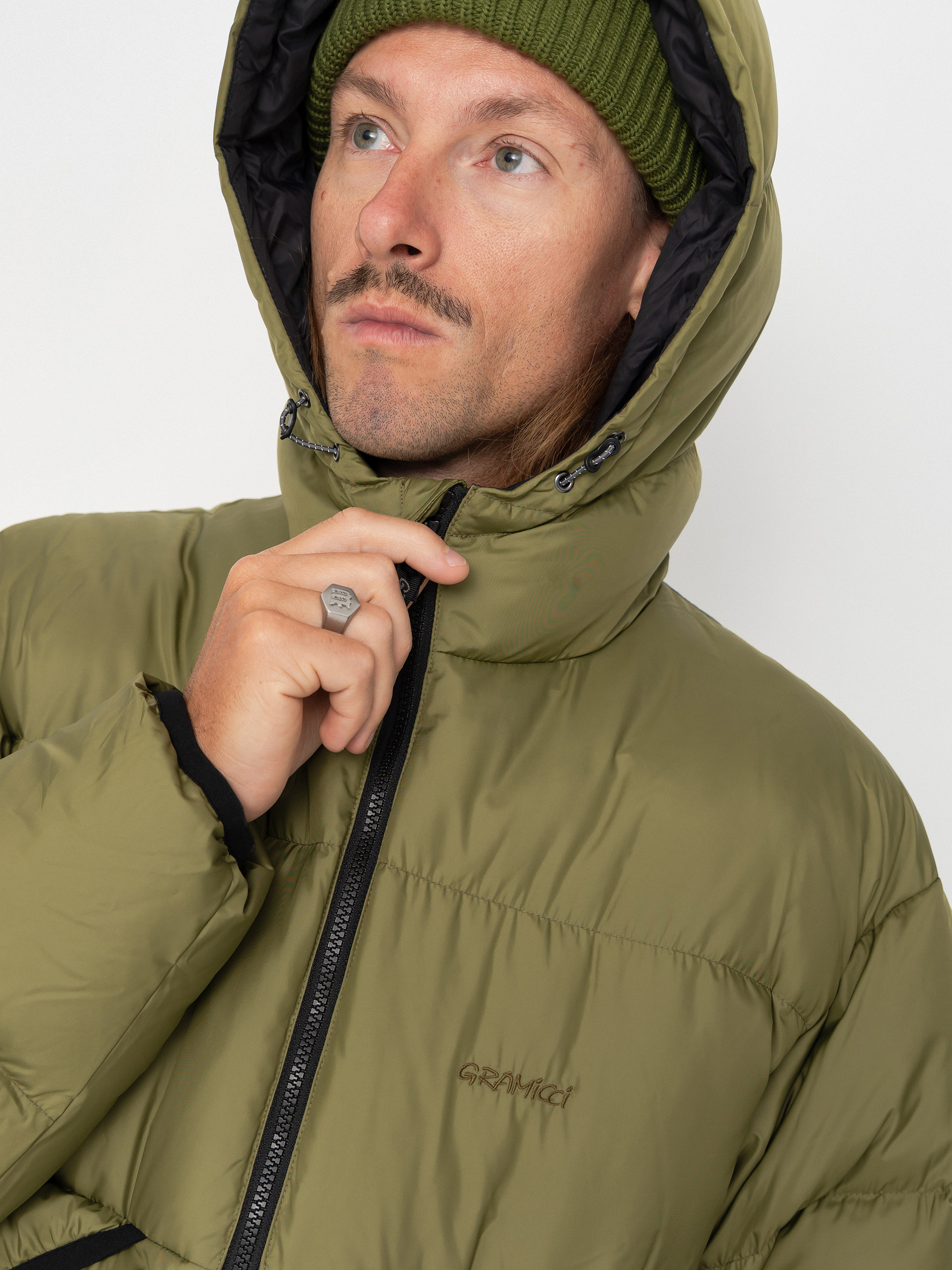 Яке Gramicci Coldfront Down (olive)