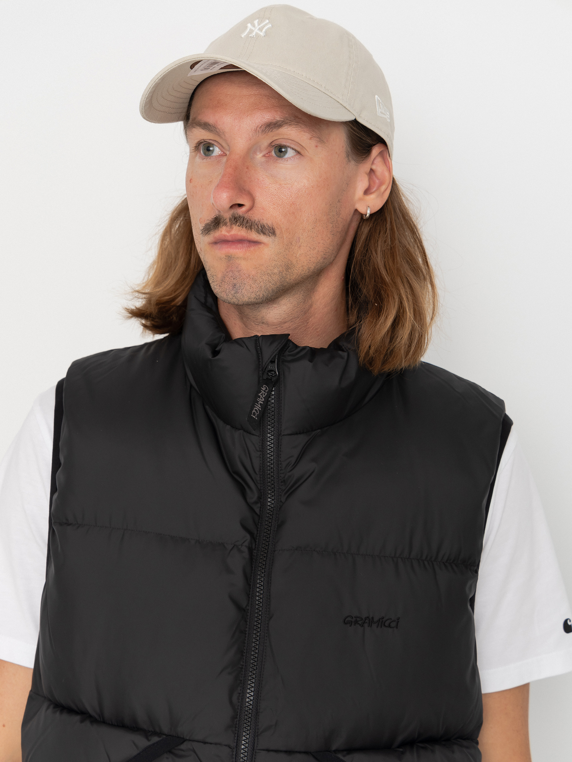 Елек Gramicci Coldfront Down (black)