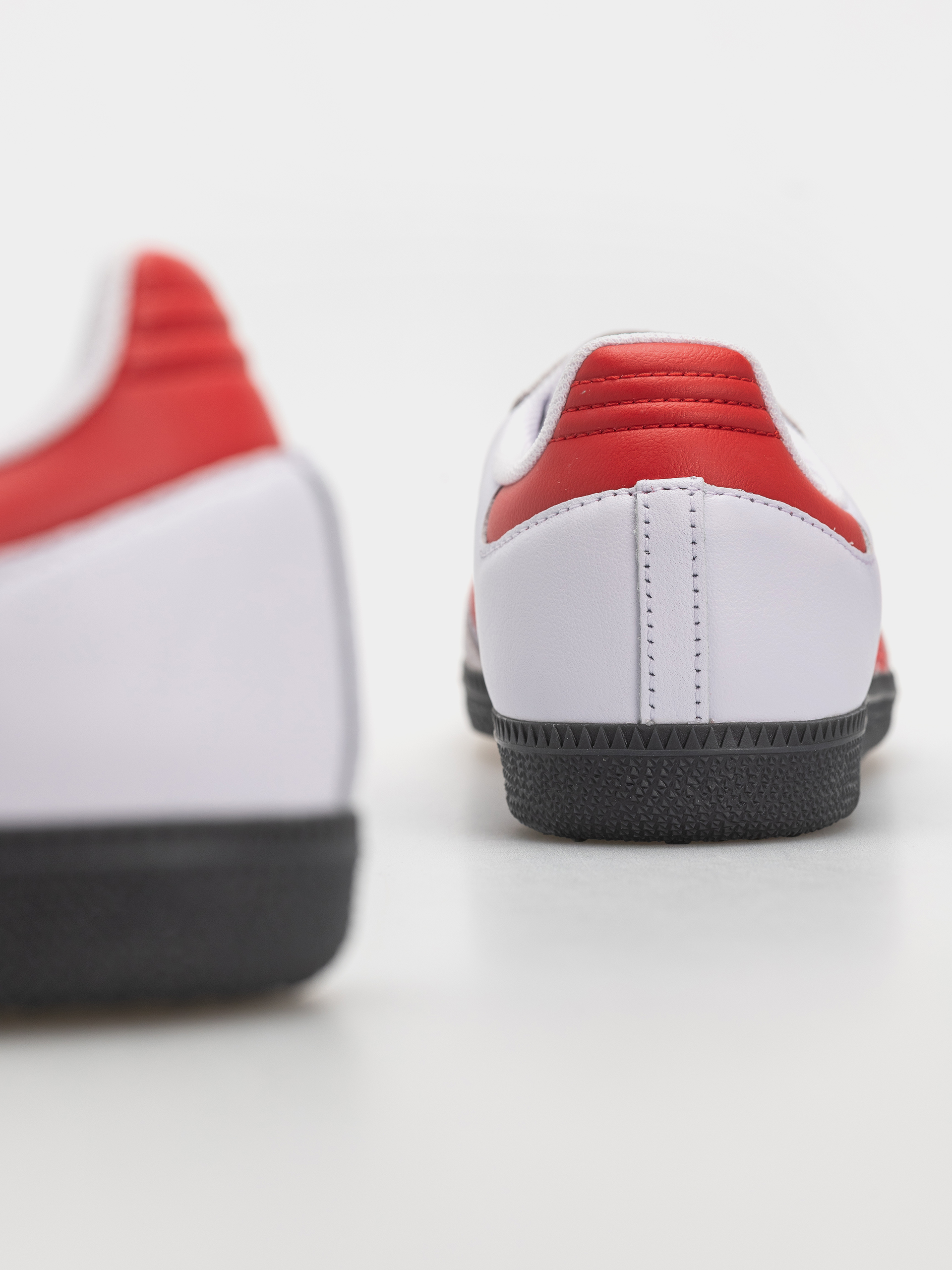Обувки adidas Samba Adv (cblack/fropur/betsca)