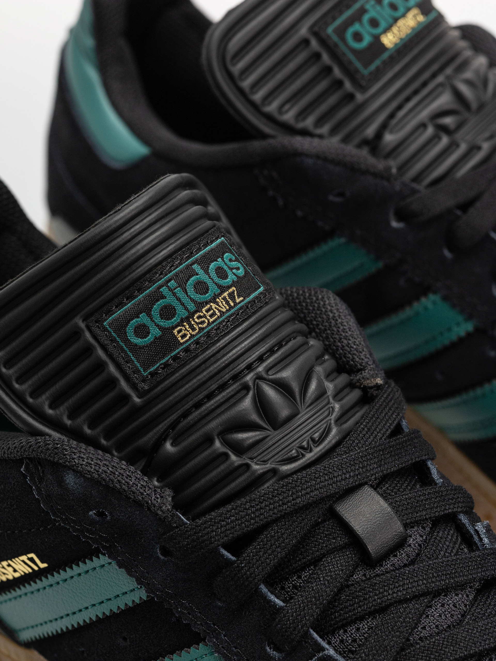 Обувки adidas Busenitz (cblack/cgreen/gum4)