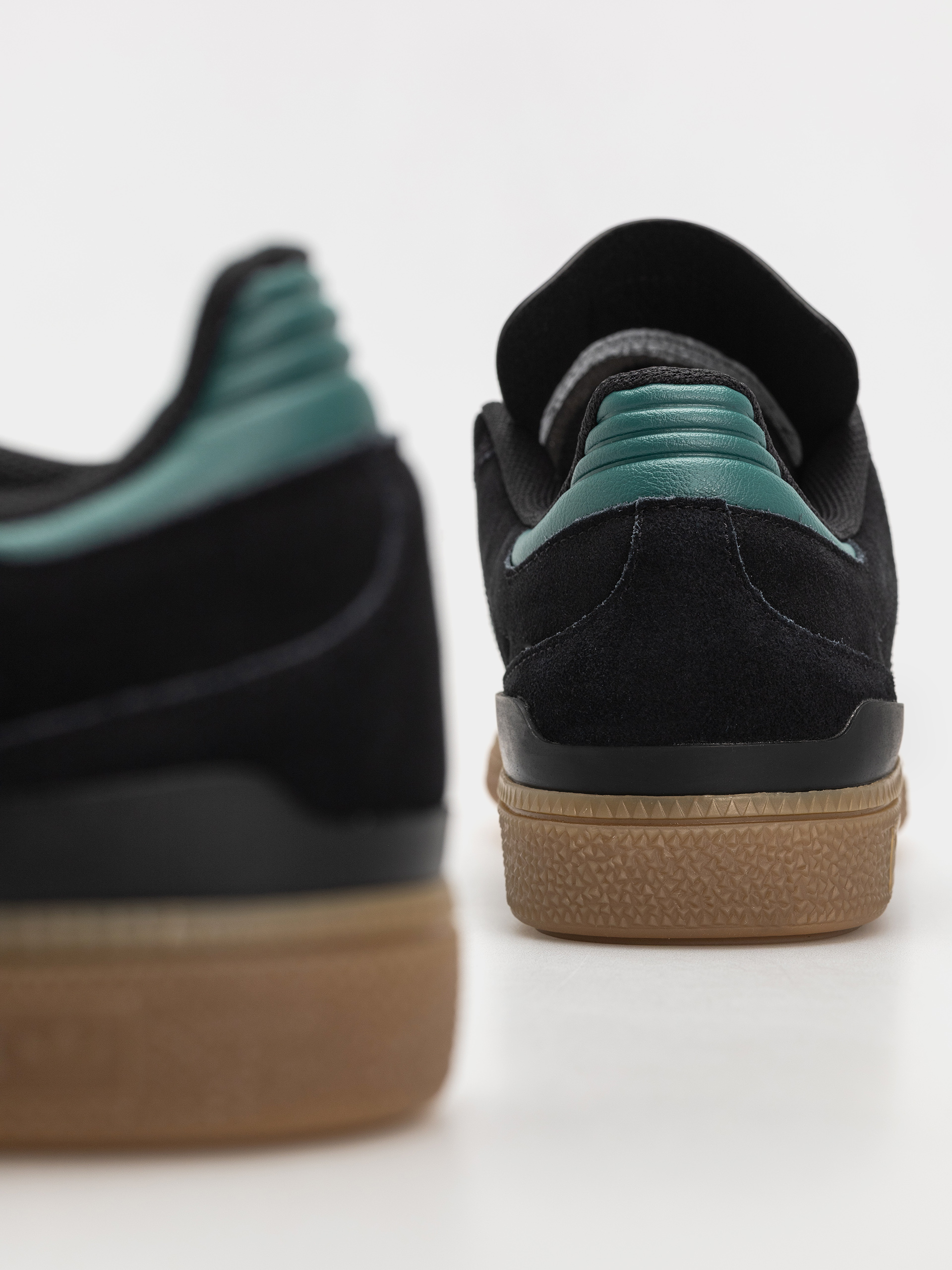 Обувки adidas Busenitz (cblack/cgreen/gum4)