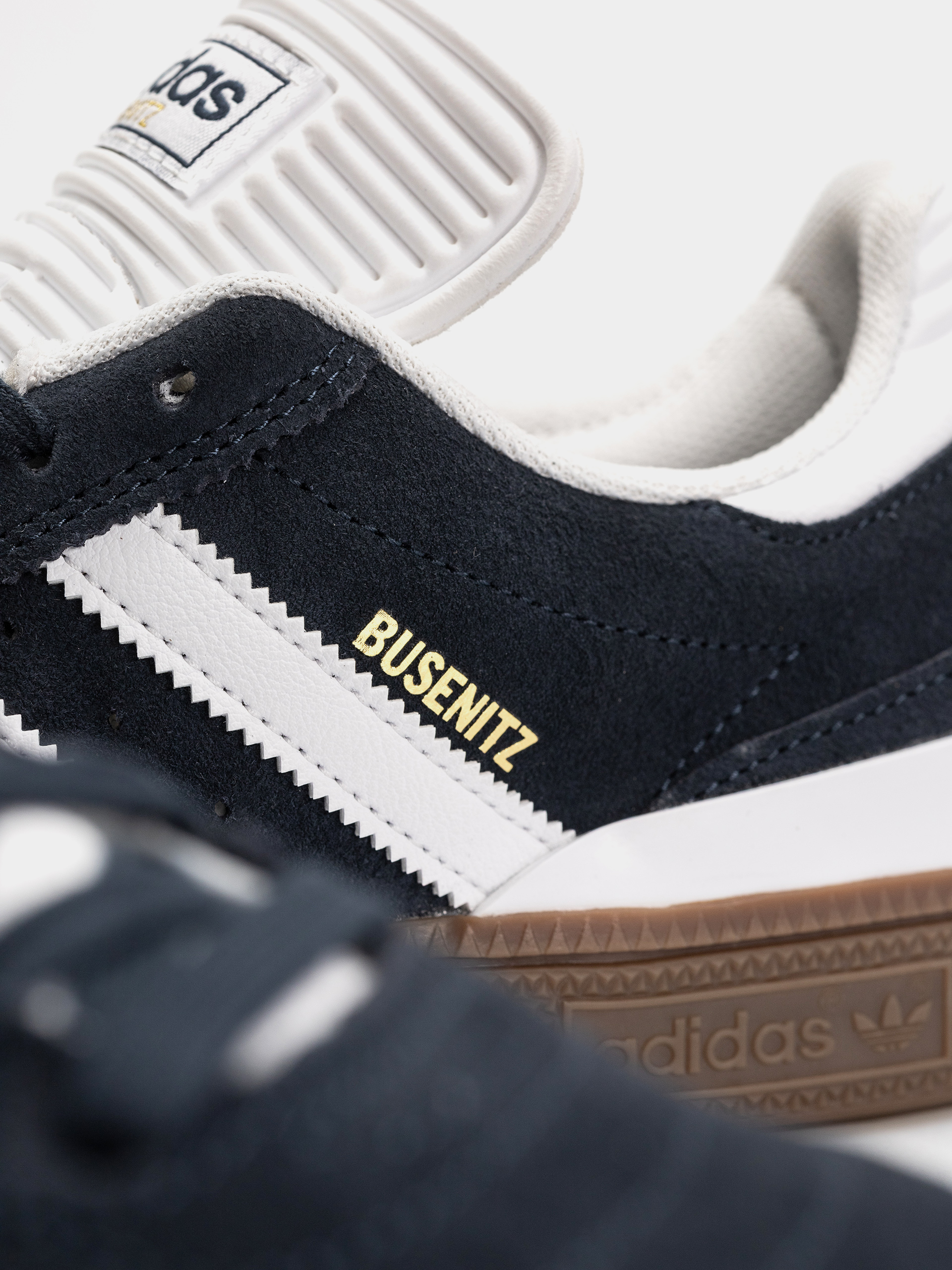 Обувки adidas Busenitz (aurink/ftwwht/gum5)